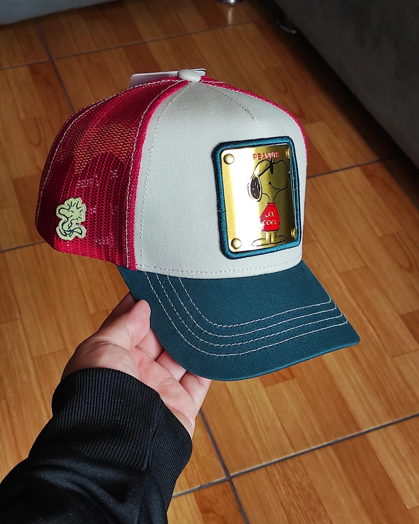 CAPSLAB peanuts Snoopy white red green trucker snapback hat