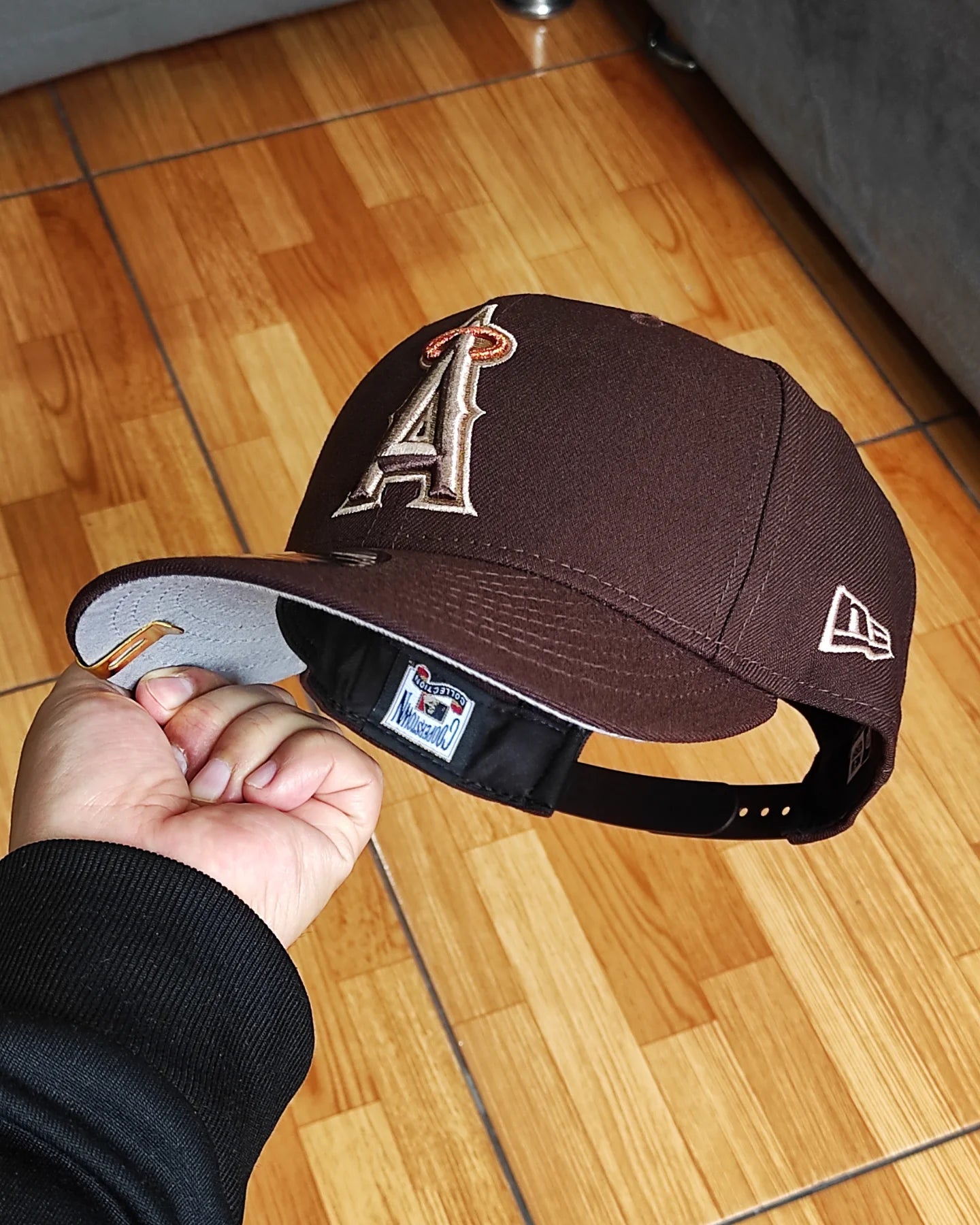 New Era Los Angeles Angels marrón oscuro Bottom 50th Anniversary Side Patch 9Fifty New Era Snapback