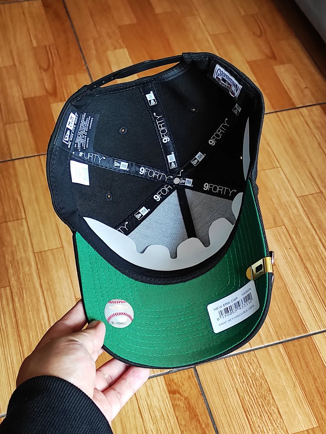 New Era New York Yankees World Series 1999 Liquid Titanium Edition 9Forty A Frame Snapback Hat