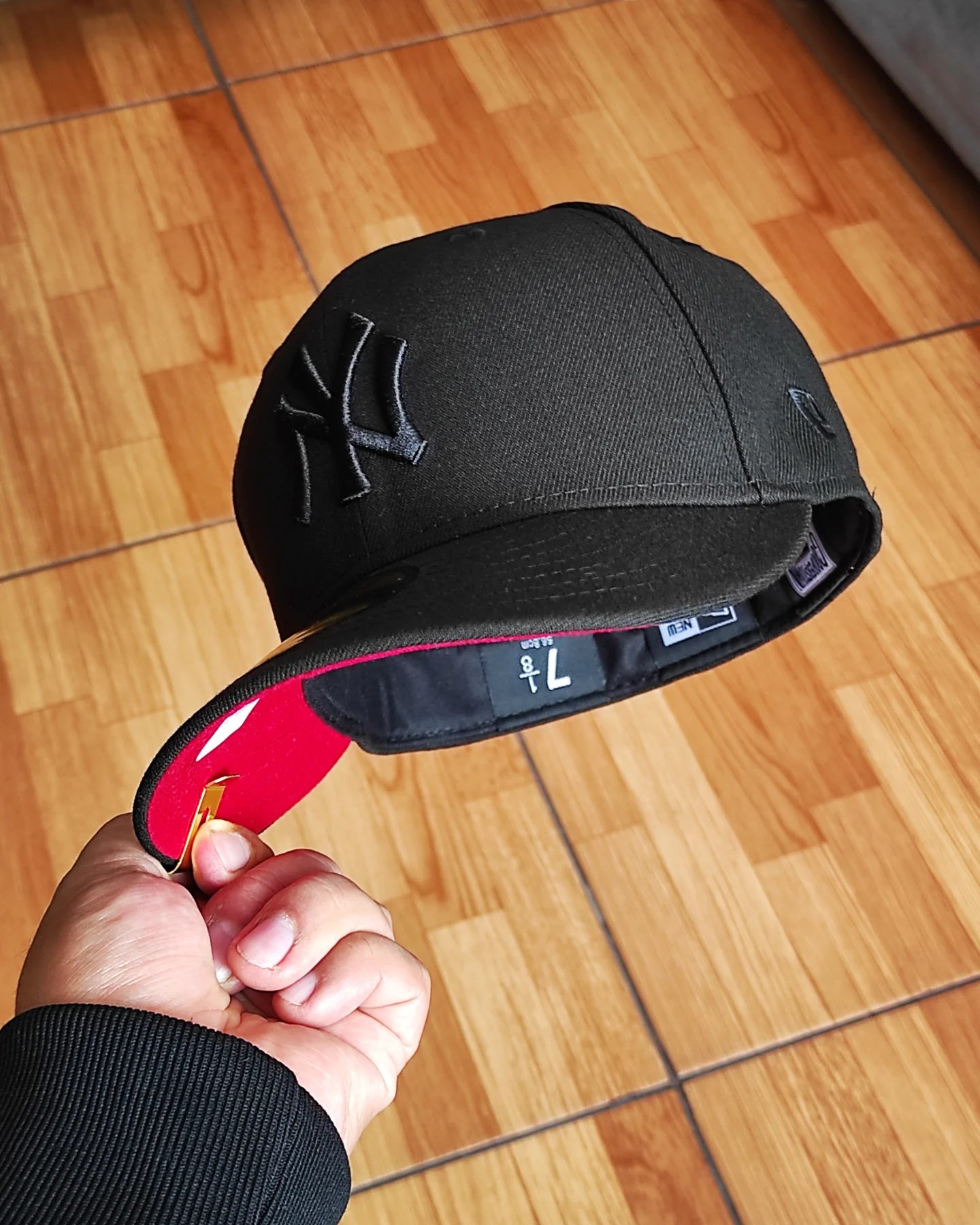 New Era New York Yankees World Series 1999 Black Out Red Edition 59Fifty Fitted Hat