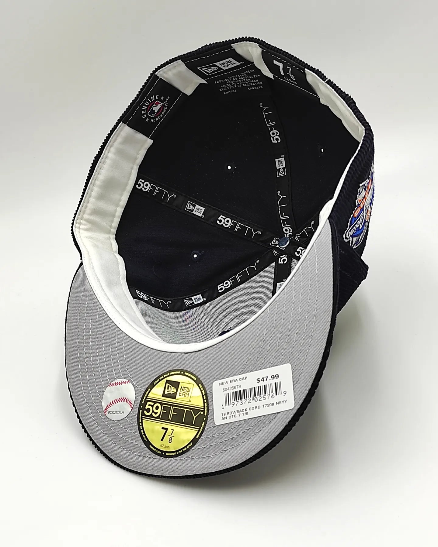 Chicago Bulls OLD SCHOOL CORDUROY SIDE-PATCH Black Fitted Hat by New Era