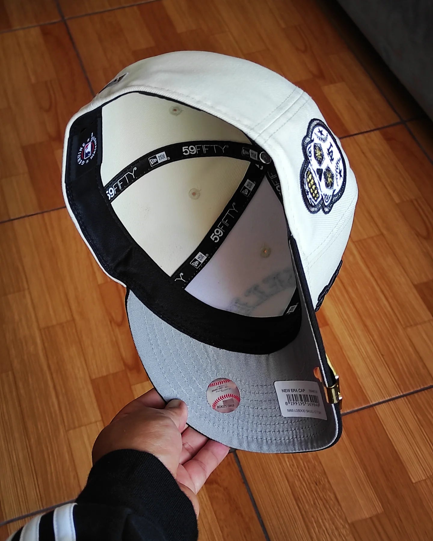 New Era Los Angeles Dodgers SKULL 💀 Chrome Black edition 59fifty fitted