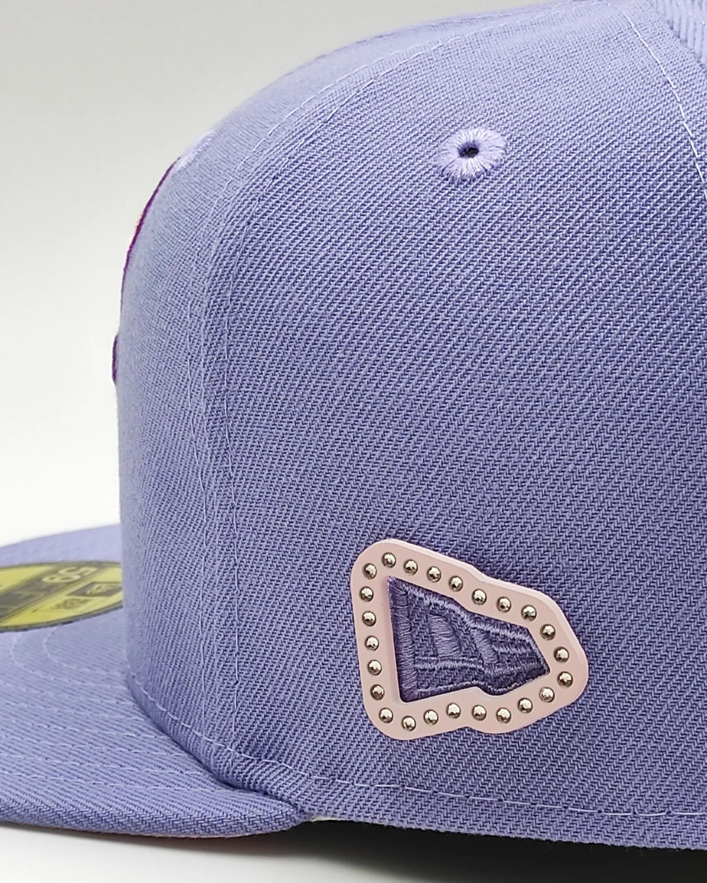 New Era Flag pin circón