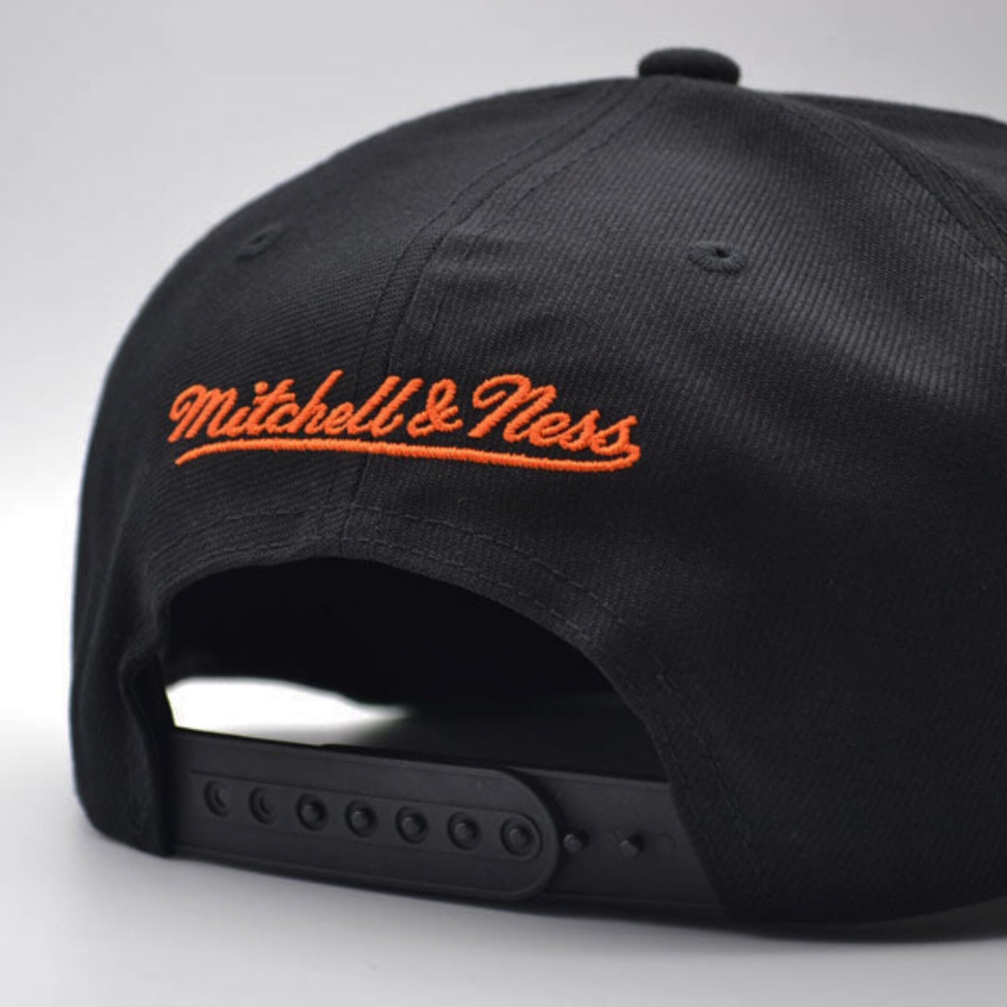 Anaheim Ducks Mitchell & Ness NHL ALTERNATE FLIP Snapback Adjustable Hat - Black/Orange