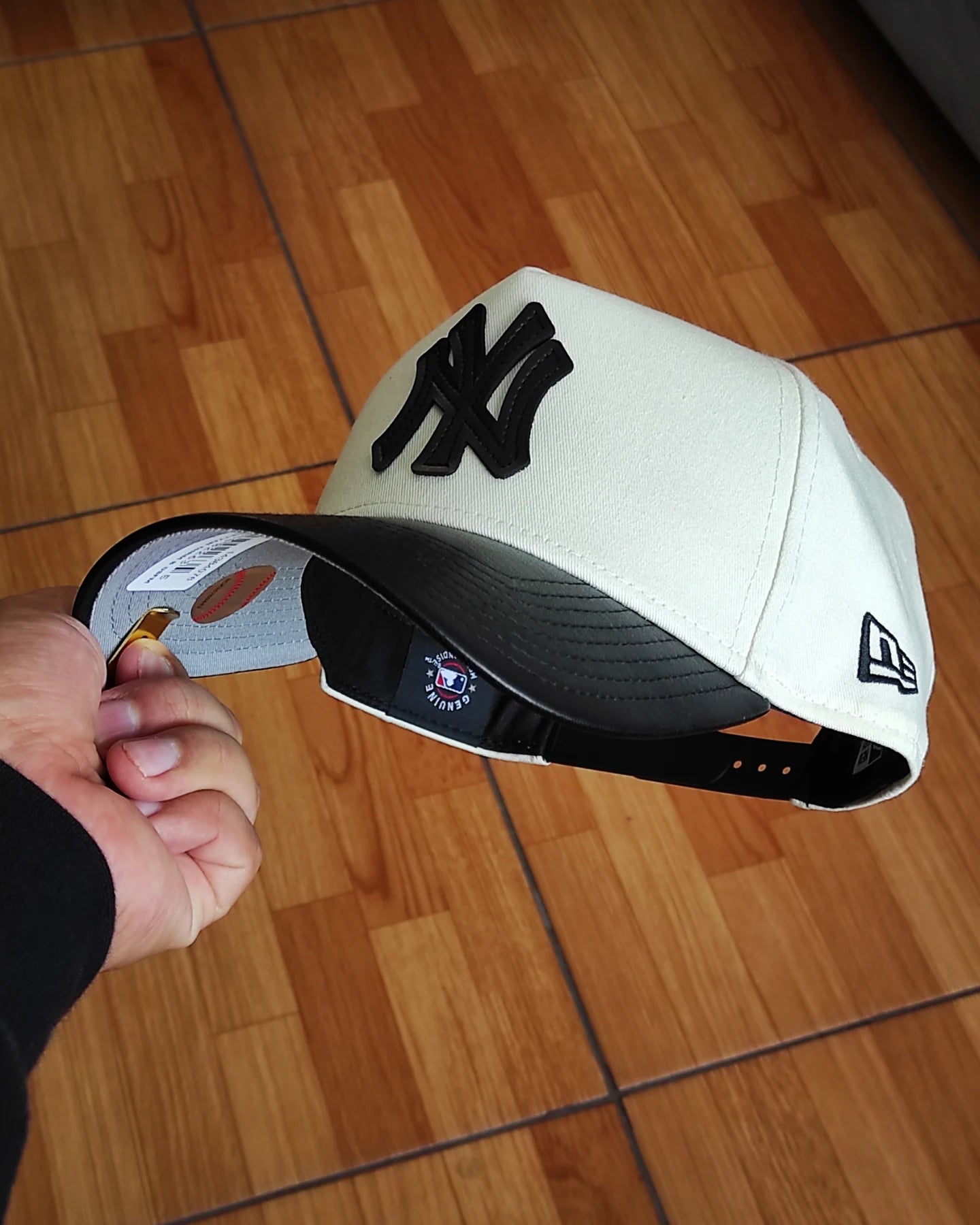 New Era New York Yankees 'visor cuero'' 9FORTY A-Frame Snapback