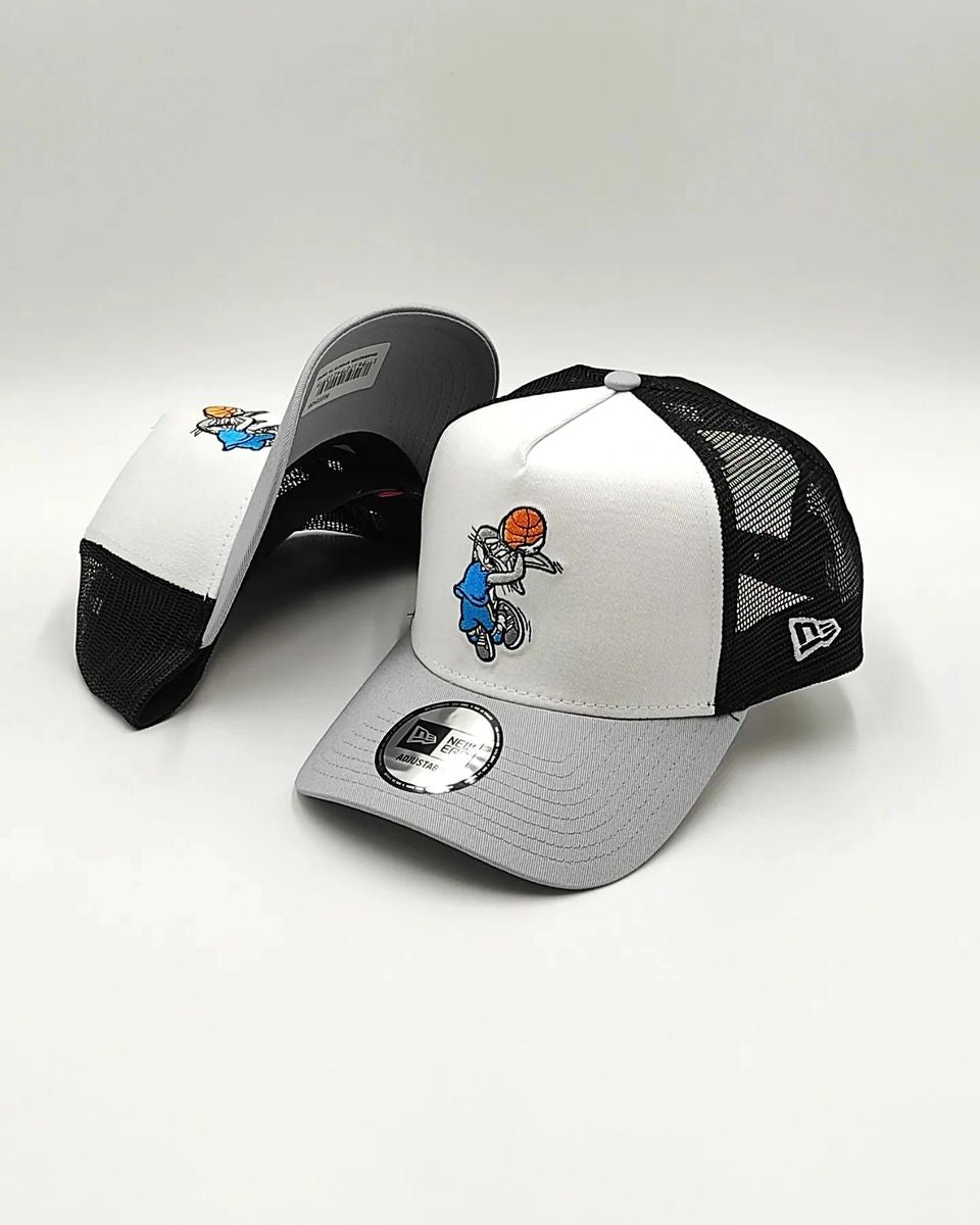 GORRA NEW ERA LOONY TOONS BUGS TRUCKER