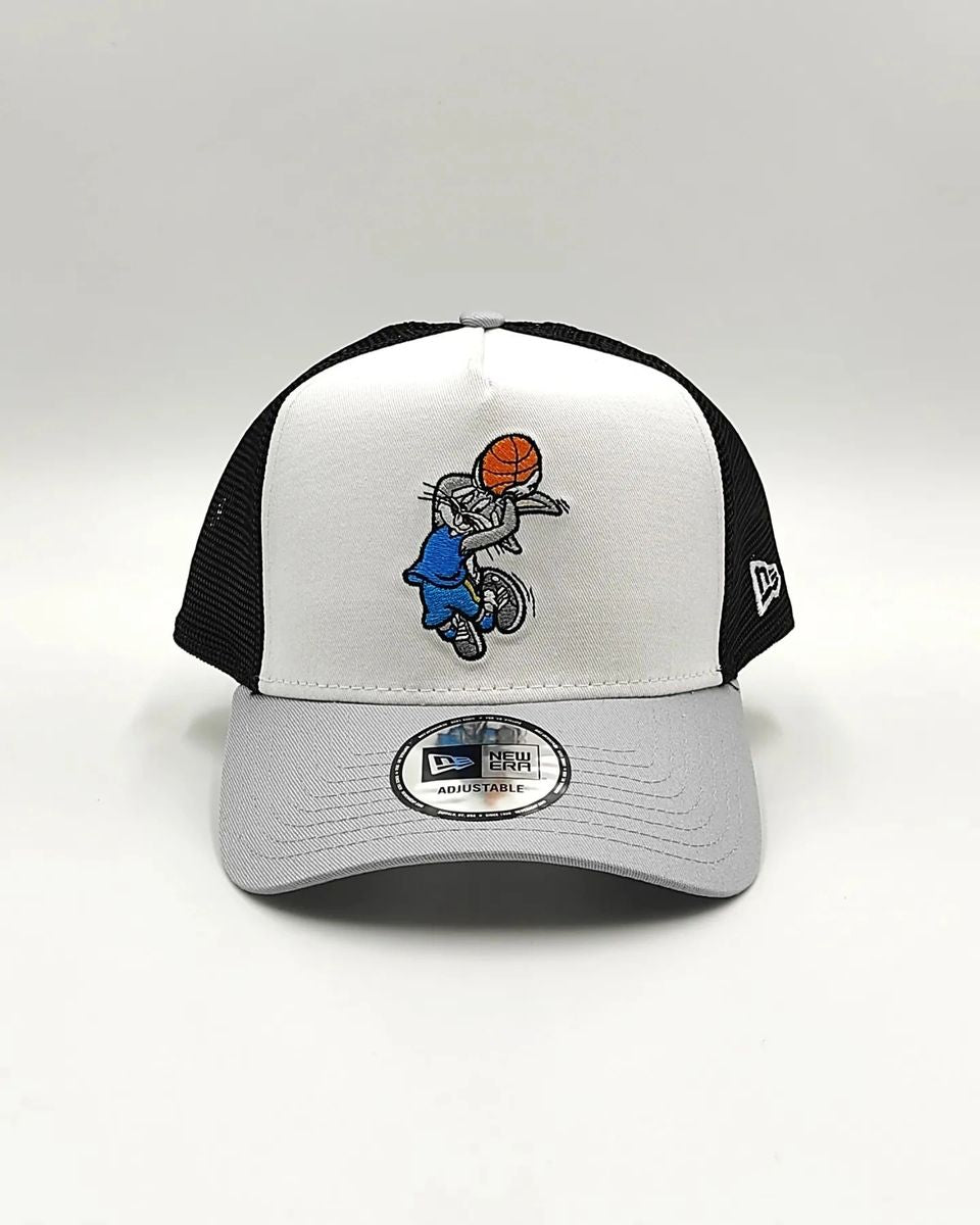 GORRA NEW ERA LOONY TOONS BUGS TRUCKER