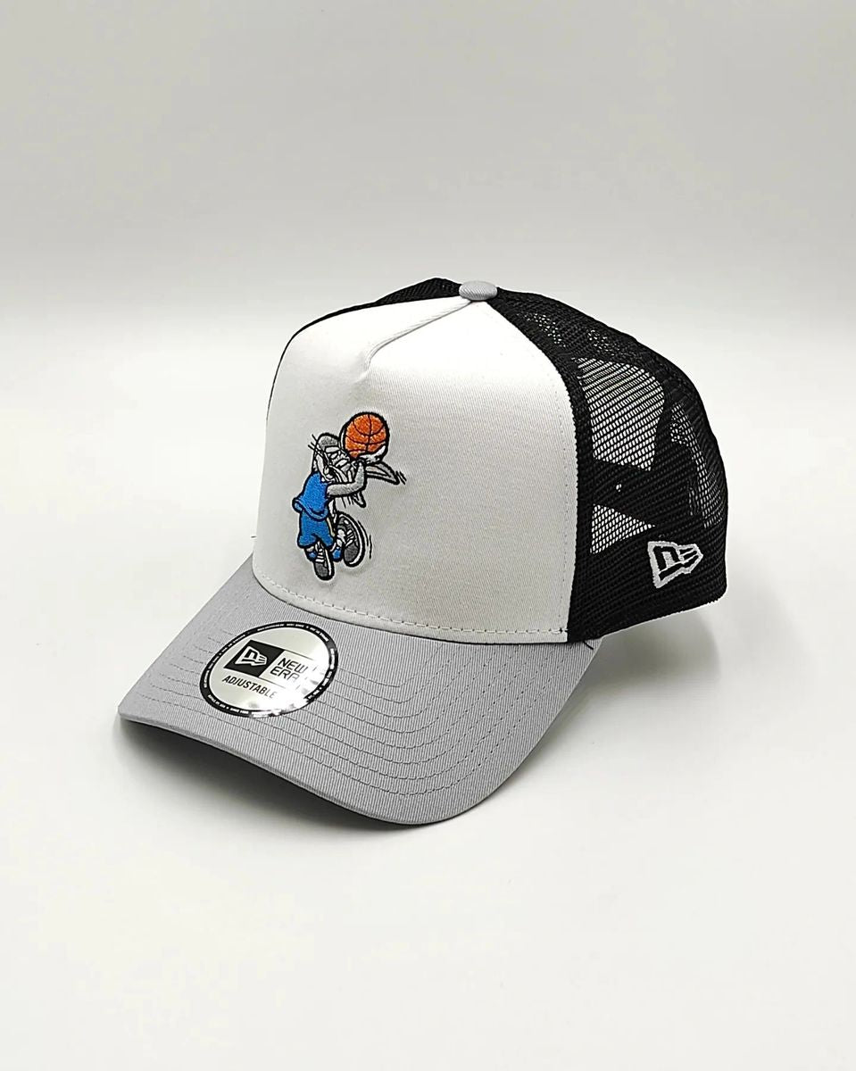 GORRA NEW ERA LOONY TOONS BUGS TRUCKER