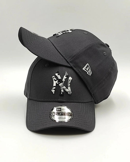 New Era New York Yankees logo camo