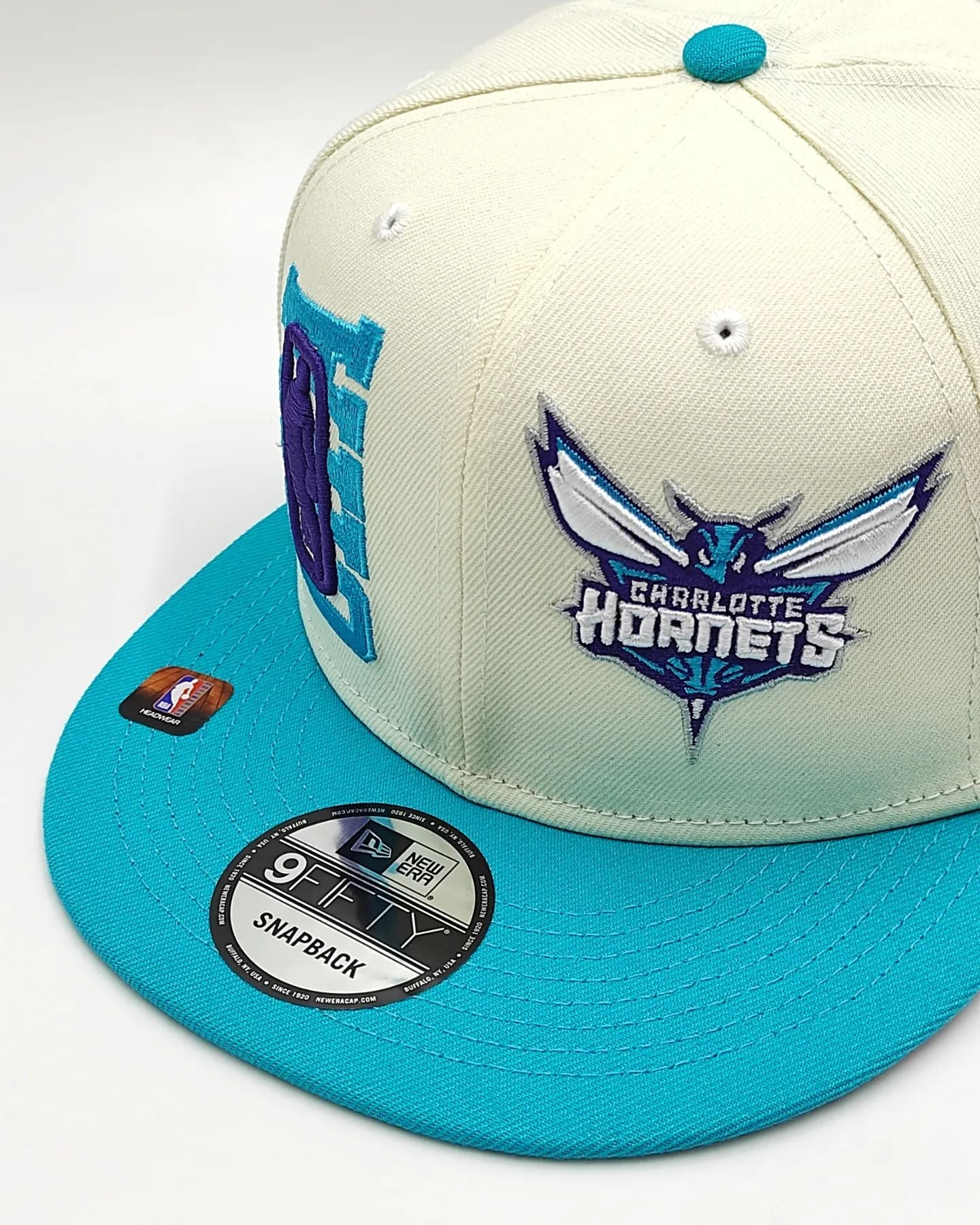 Charlotte Hornets New Era 2022 NBA Draft 9FIFTY Gorra Ajustable Snapback – Crema/Turquesa