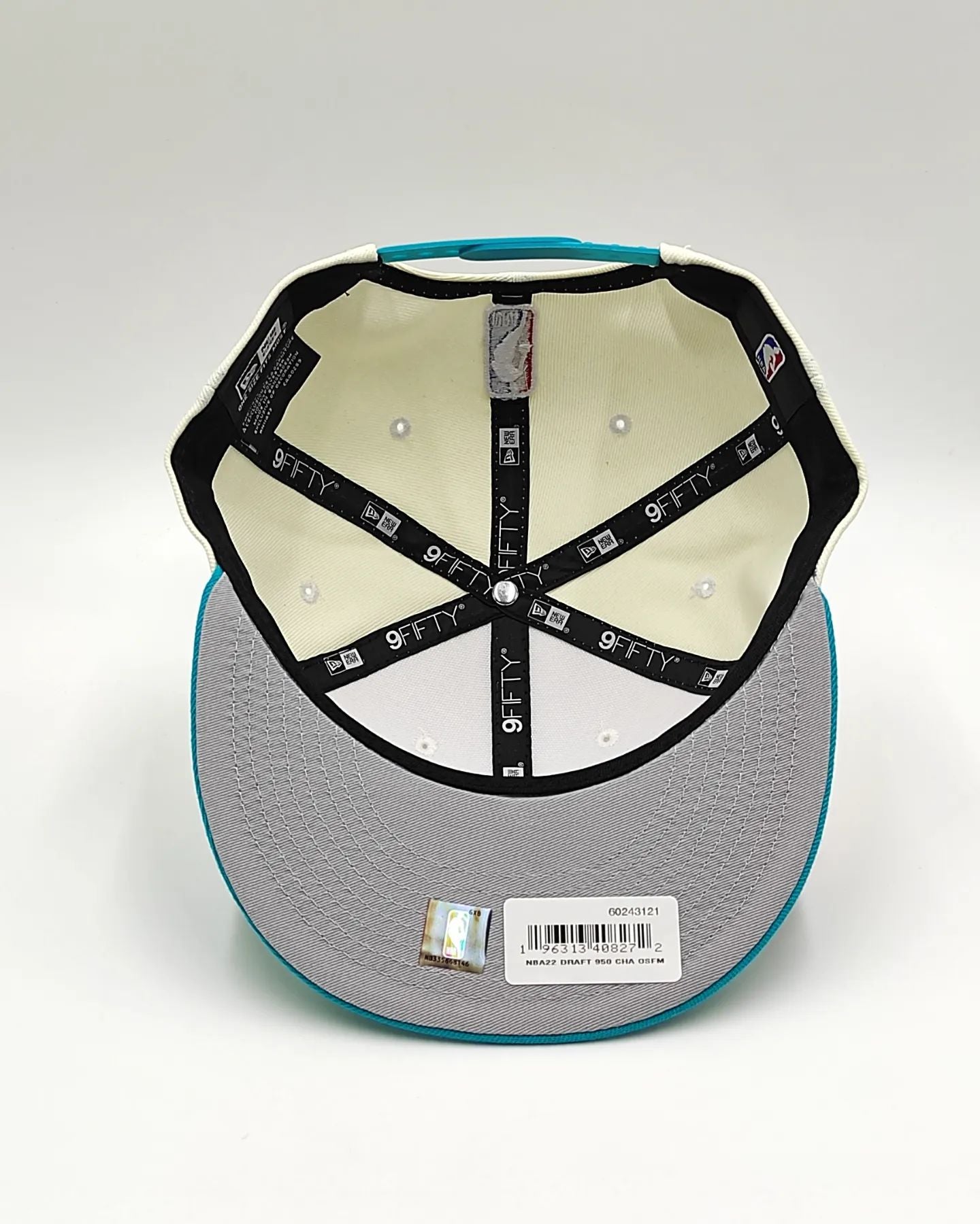 Charlotte Hornets New Era 2022 NBA Draft 9FIFTY Gorra Ajustable Snapback – Crema/Turquesa