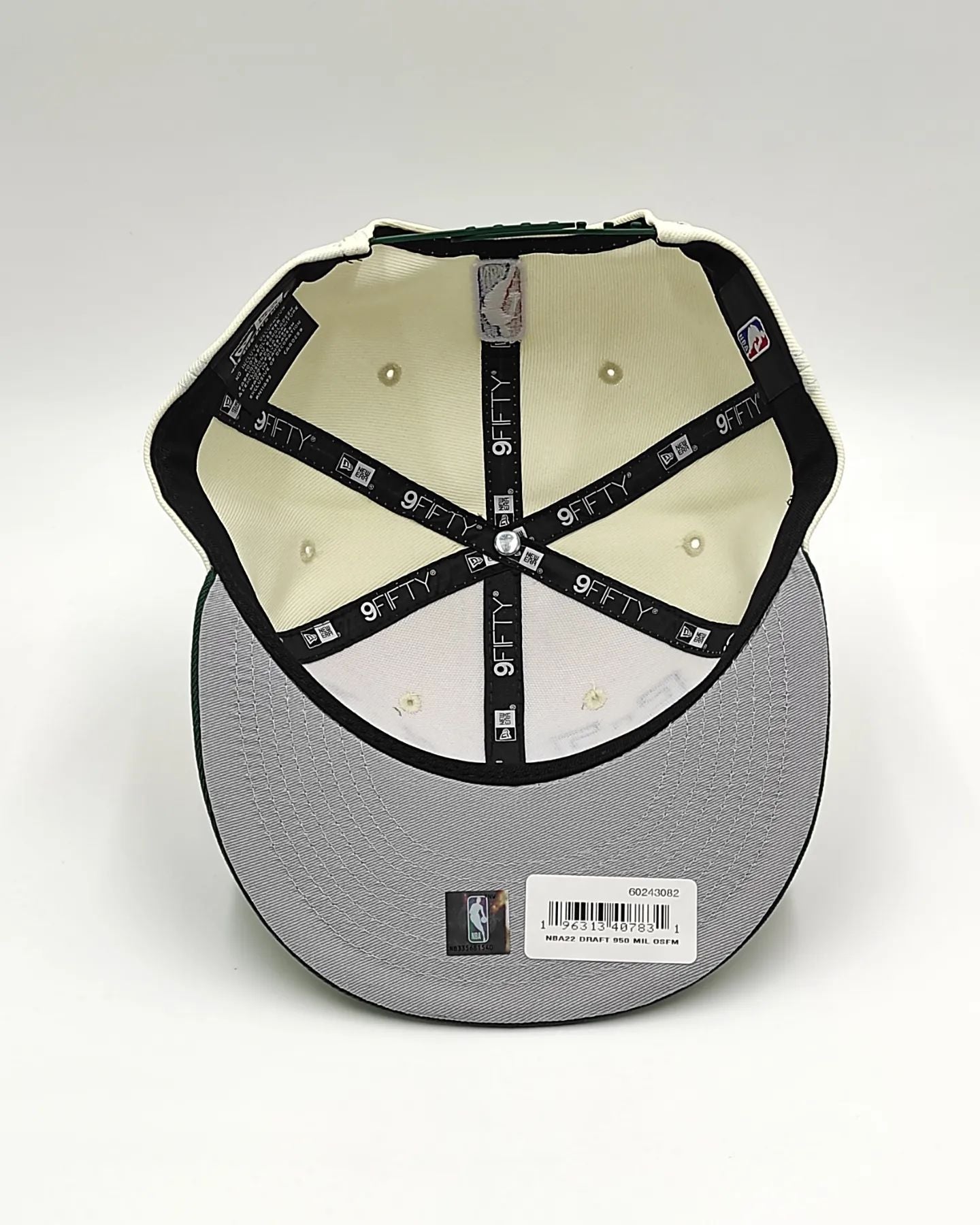Milwaukee Bucks New Era 2022 NBA Draft 9FIFTY Gorra Ajustable Snapback – Crema/Verde