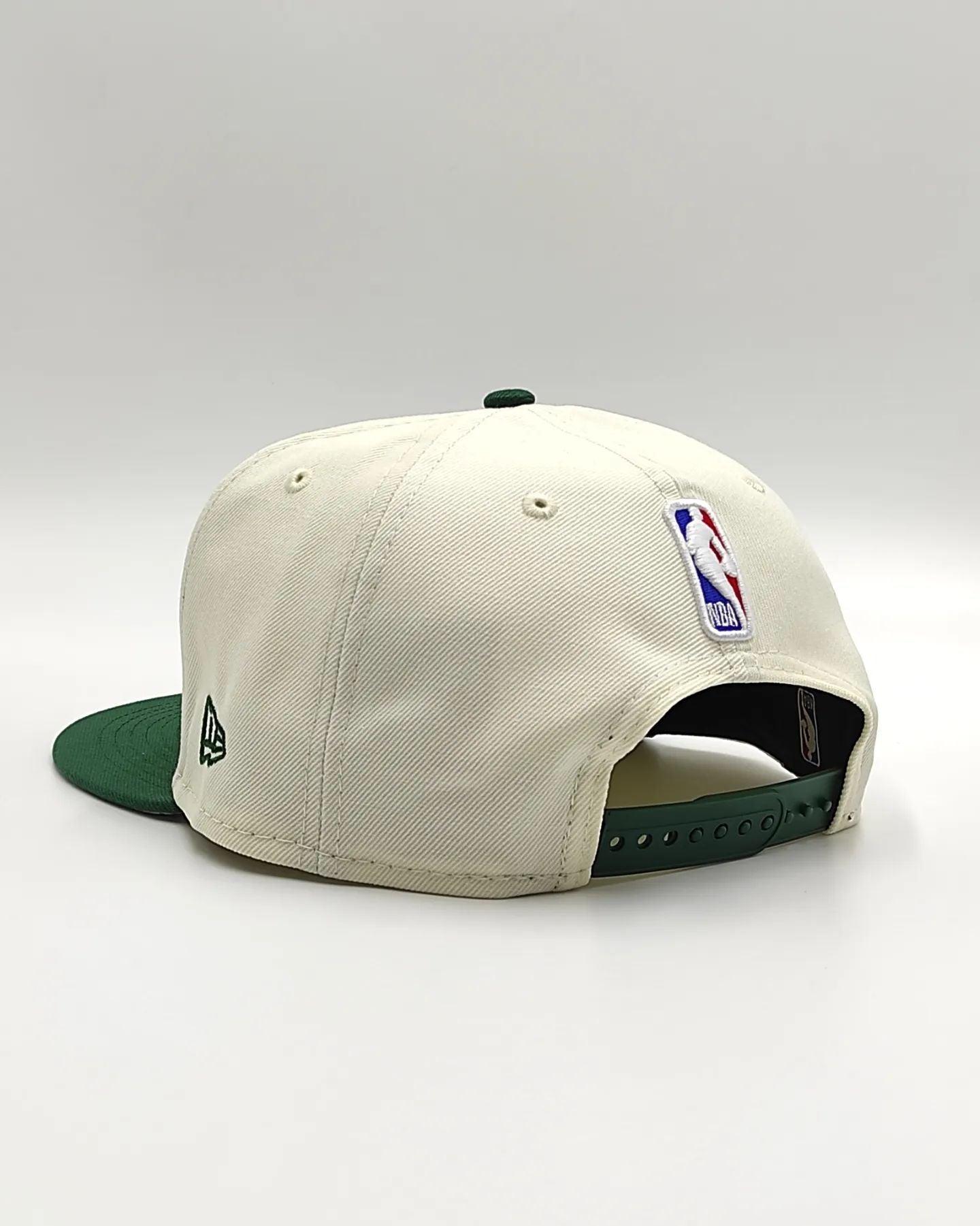 Milwaukee Bucks New Era 2022 NBA Draft 9FIFTY Gorra Ajustable Snapback – Crema/Verde