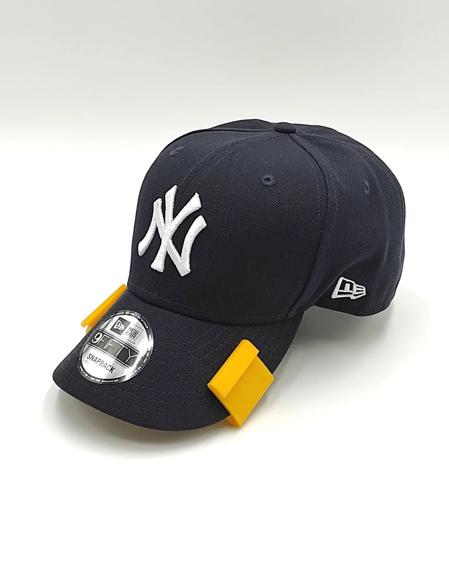 HAT BILL BENDER ( CURVEADOR DE GORRA)