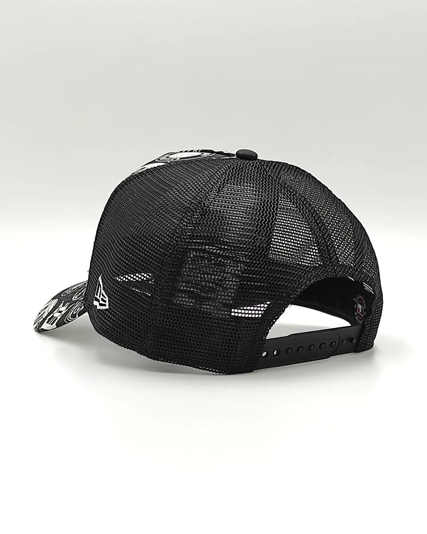 New Era ALL-OVER MLB trucker Black edition