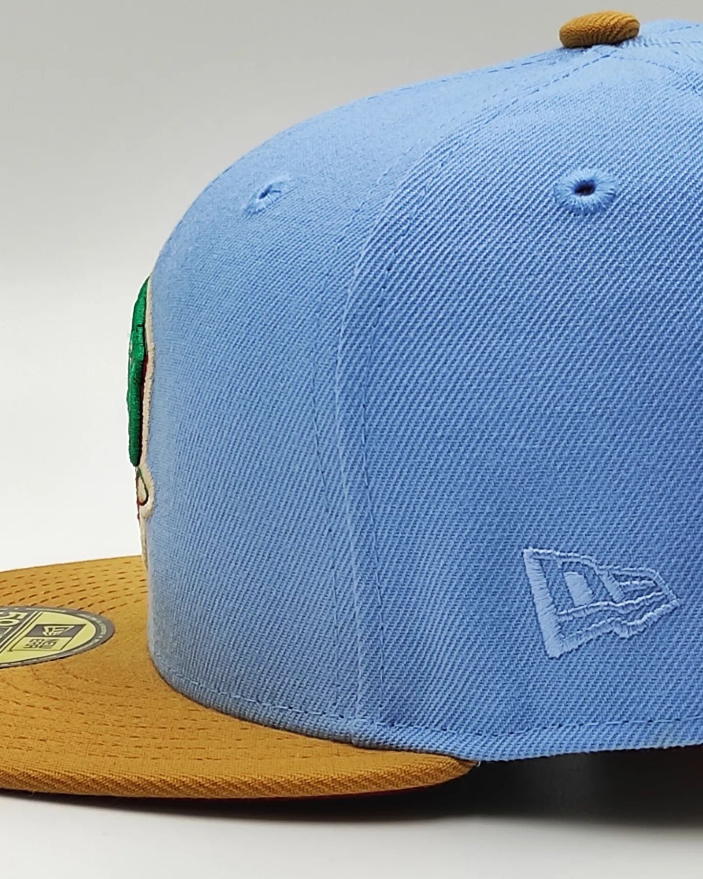 Exclusive New Era 59Fifty Parks Smoldering Island Brooklyn Nets Hat - Azu Claro, Tan