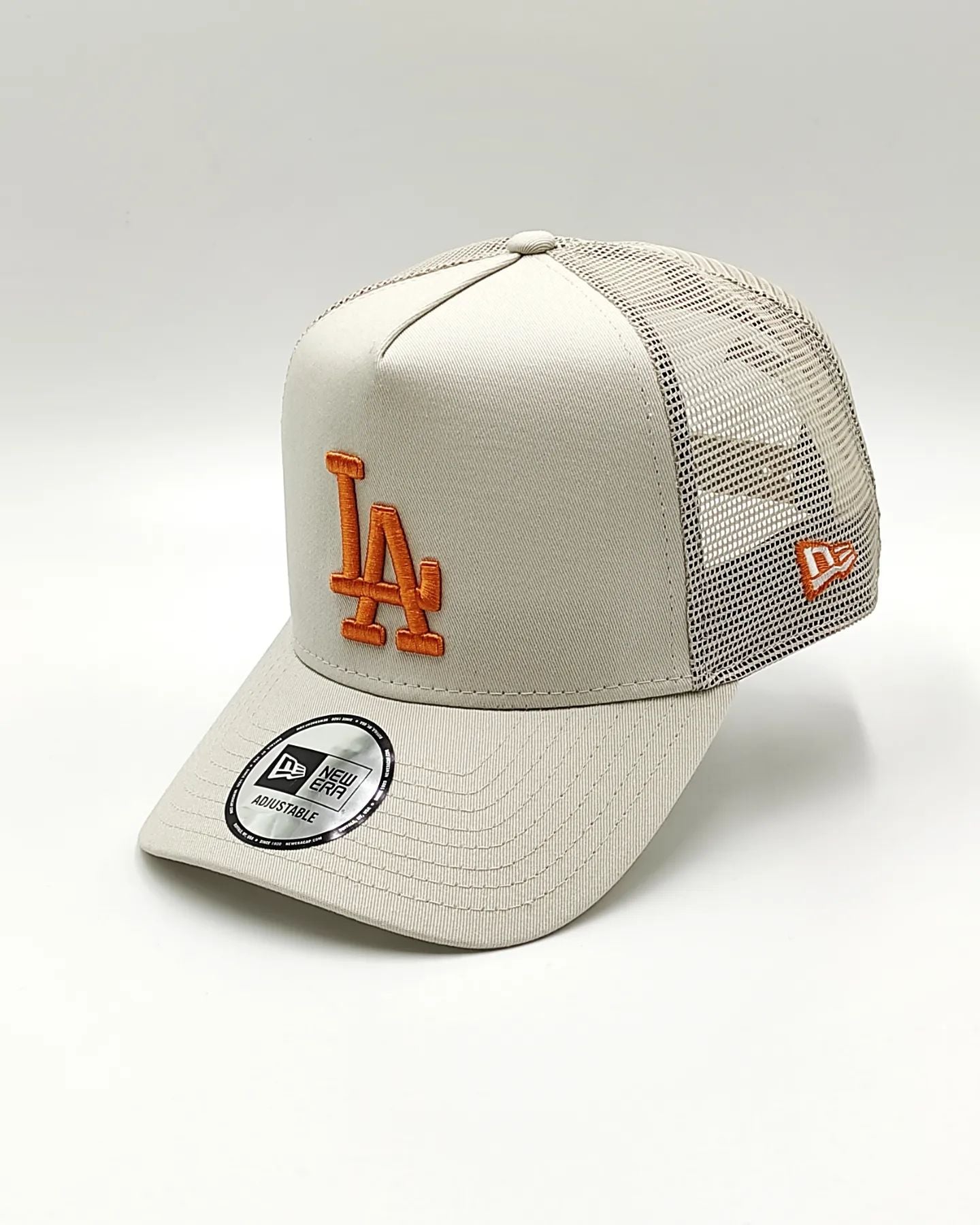 New Era Los Angeles Dodgers league Essential trucker