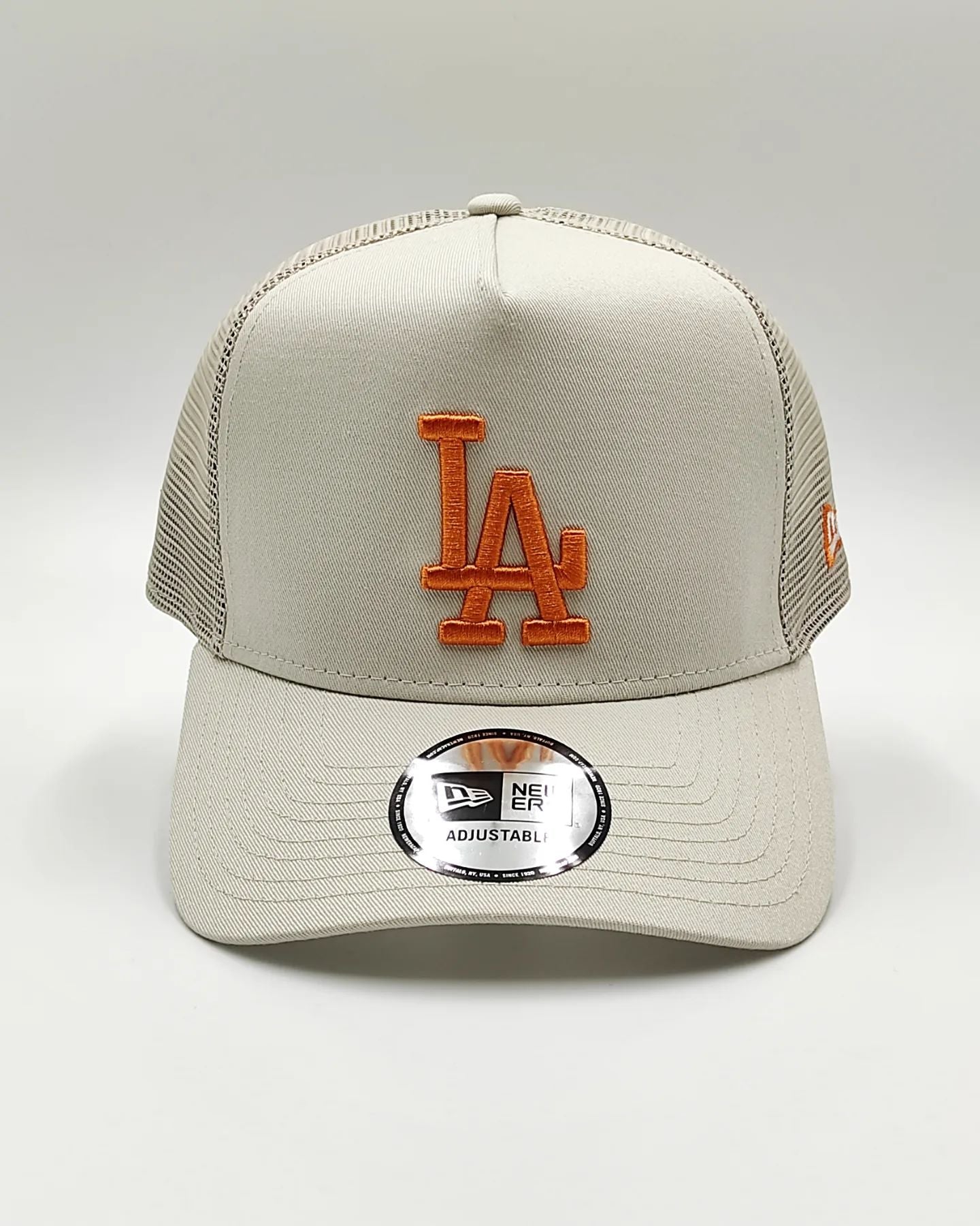 New Era Los Angeles Dodgers league Essential trucker