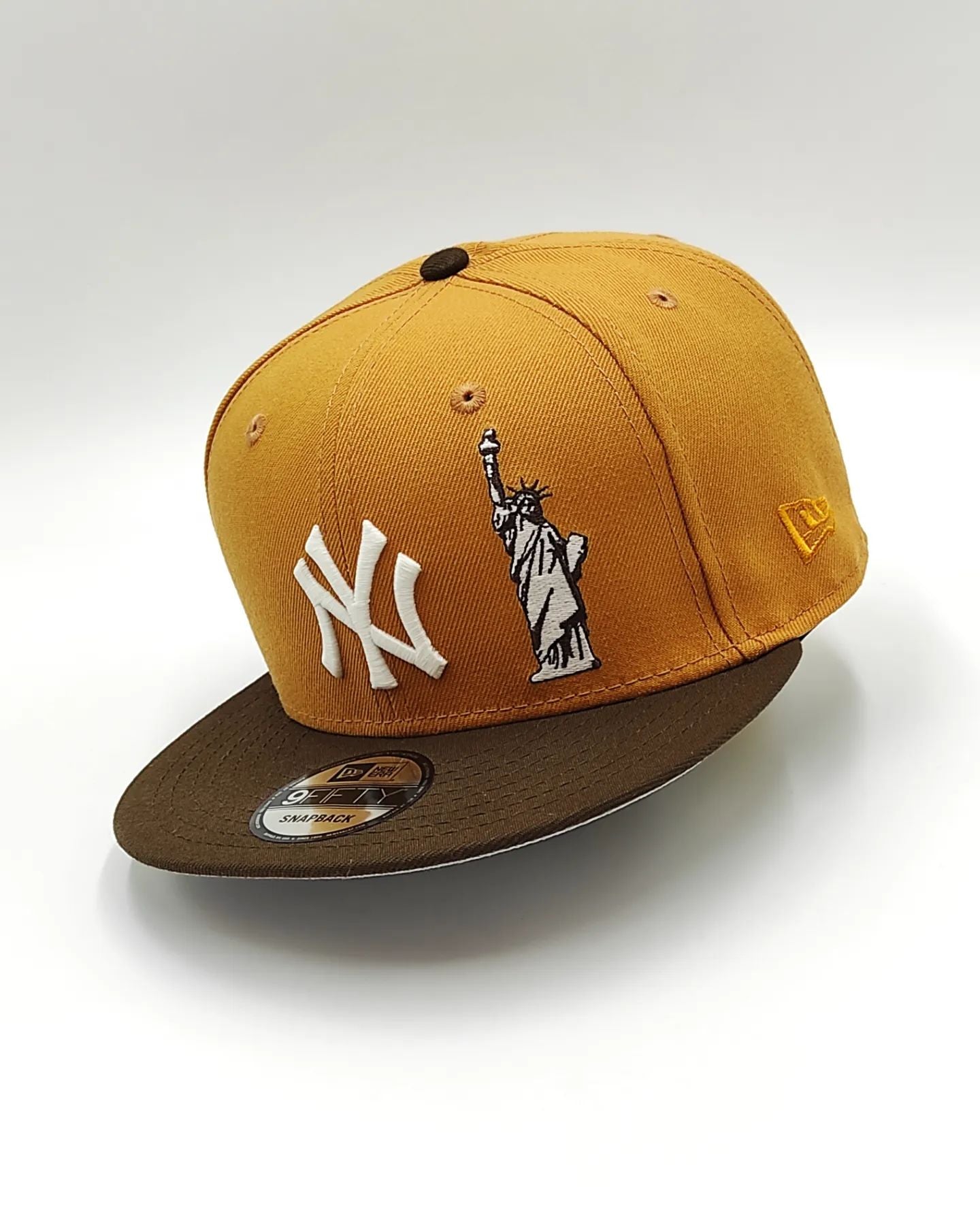 Casquette New Era Nipsey Hussle X New York Yankees - Taille 7 3/8 - Bleu - Neuf Avec étiquettes - Collection OhGeesy
