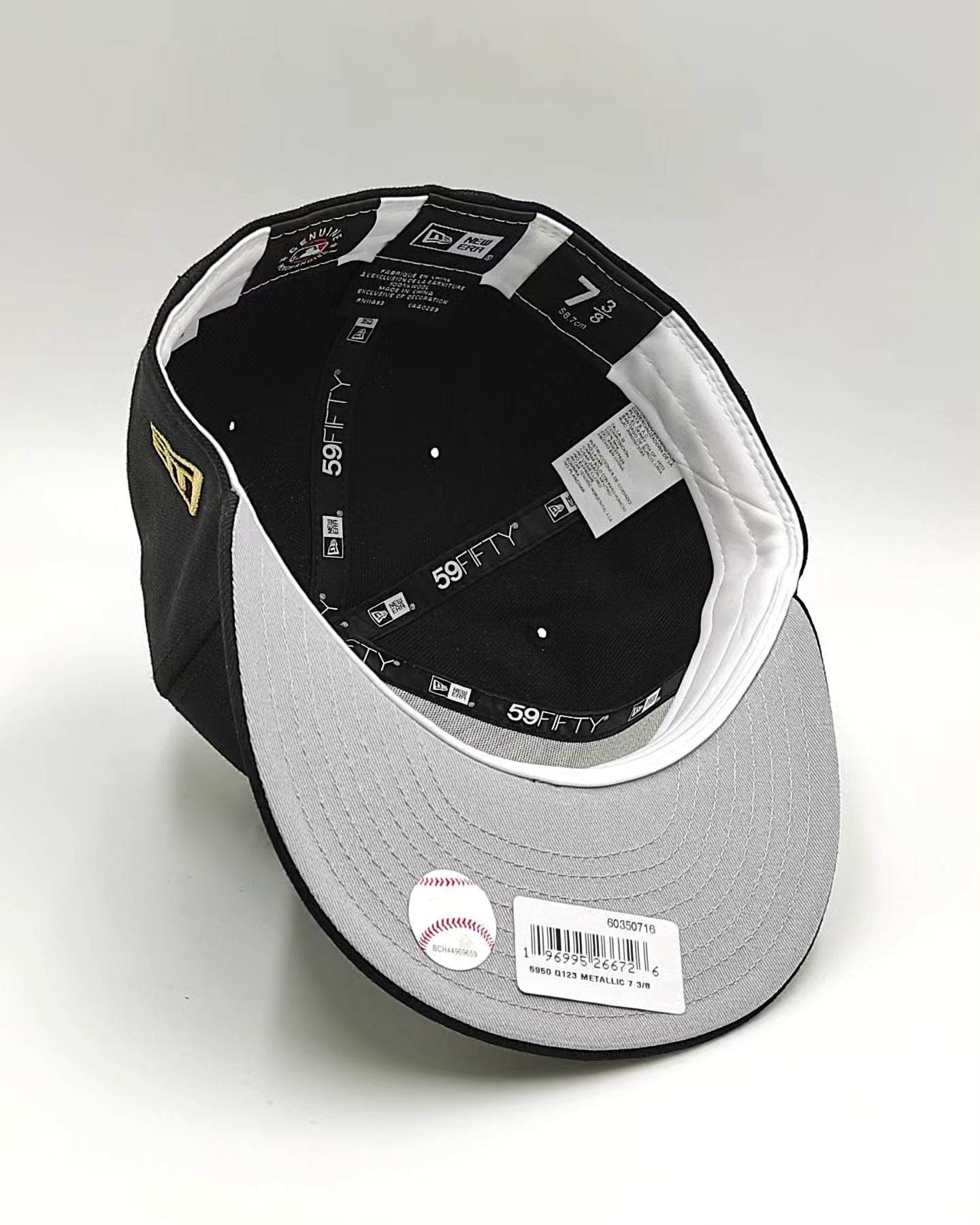 New Era New York Yankees 59Fifty metalicc accent