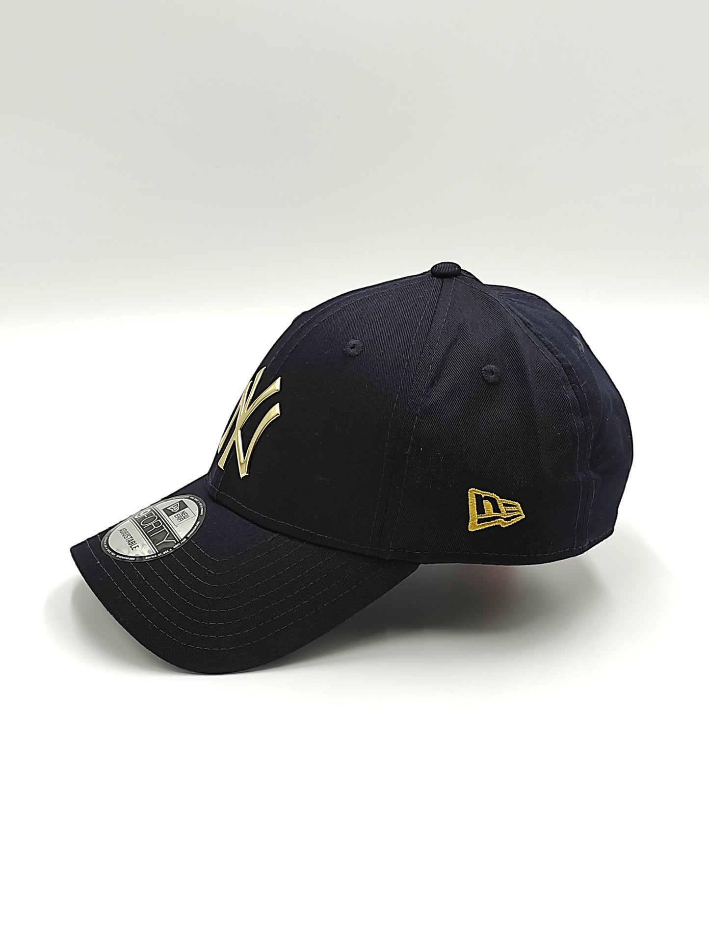 New Era New York Yankees 9forty foil logo