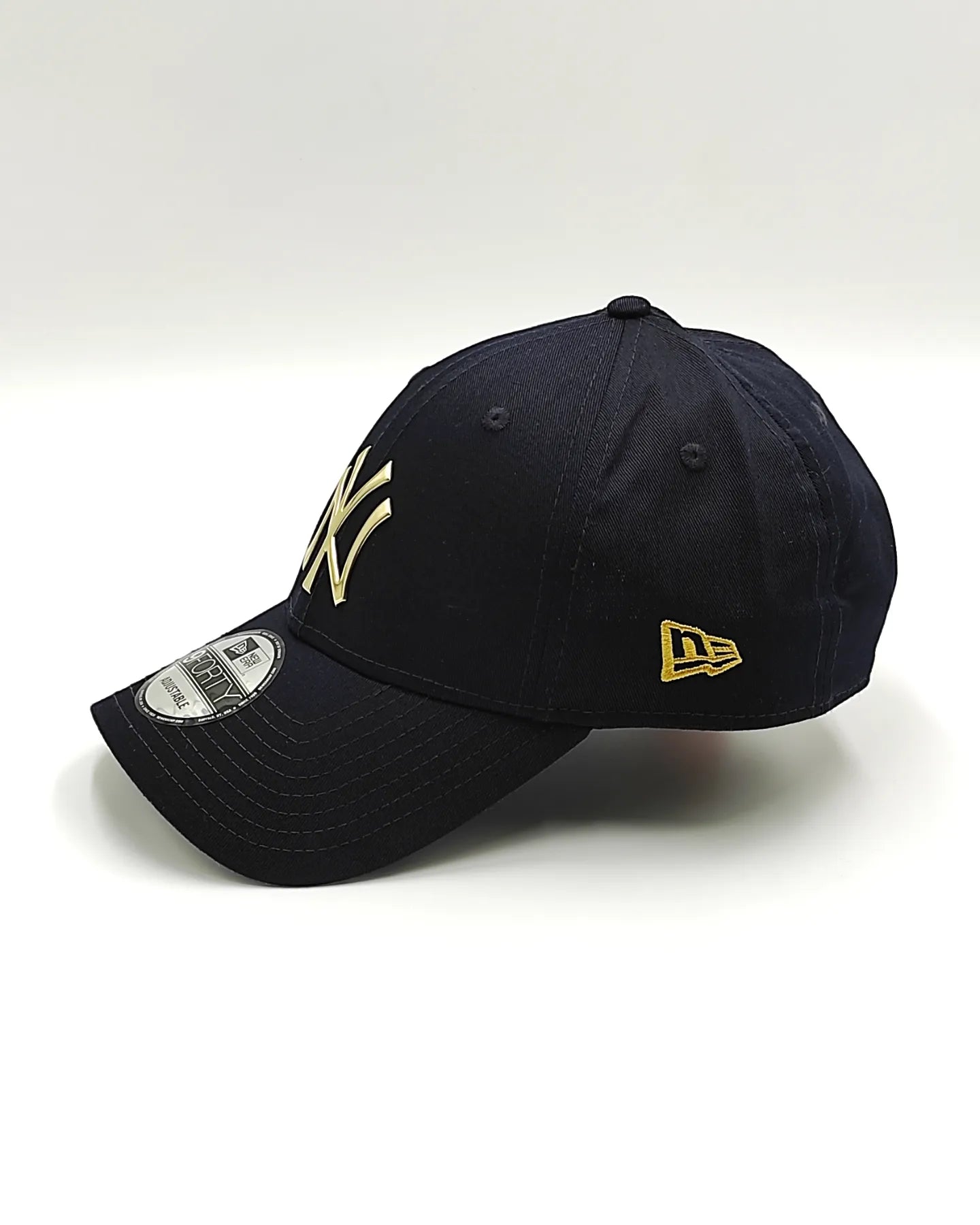 New Era New York Yankees 9forty foil logo