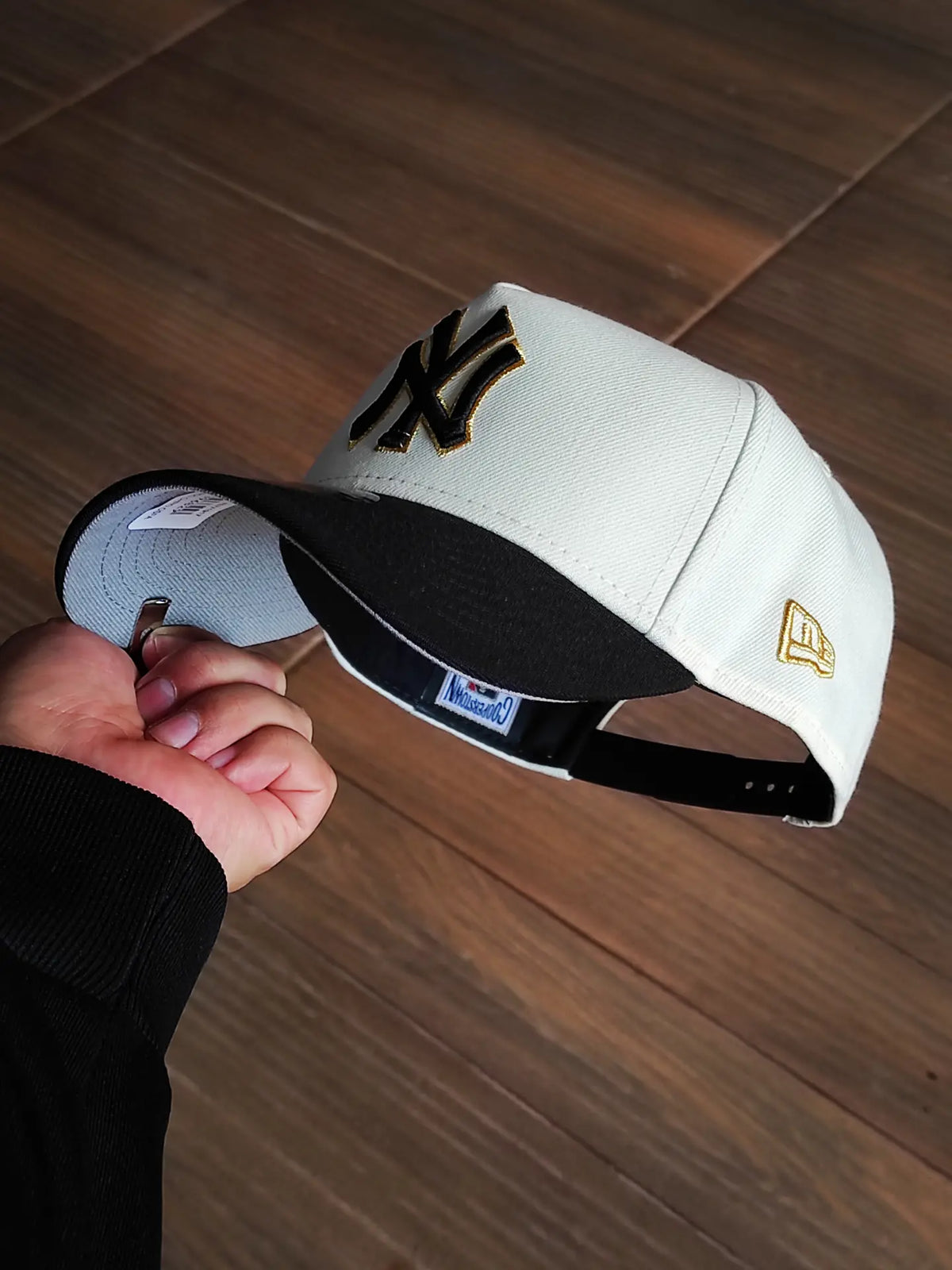 New era 9forty a-frame new york yankees world series 1999 two tone / grey uv snapback