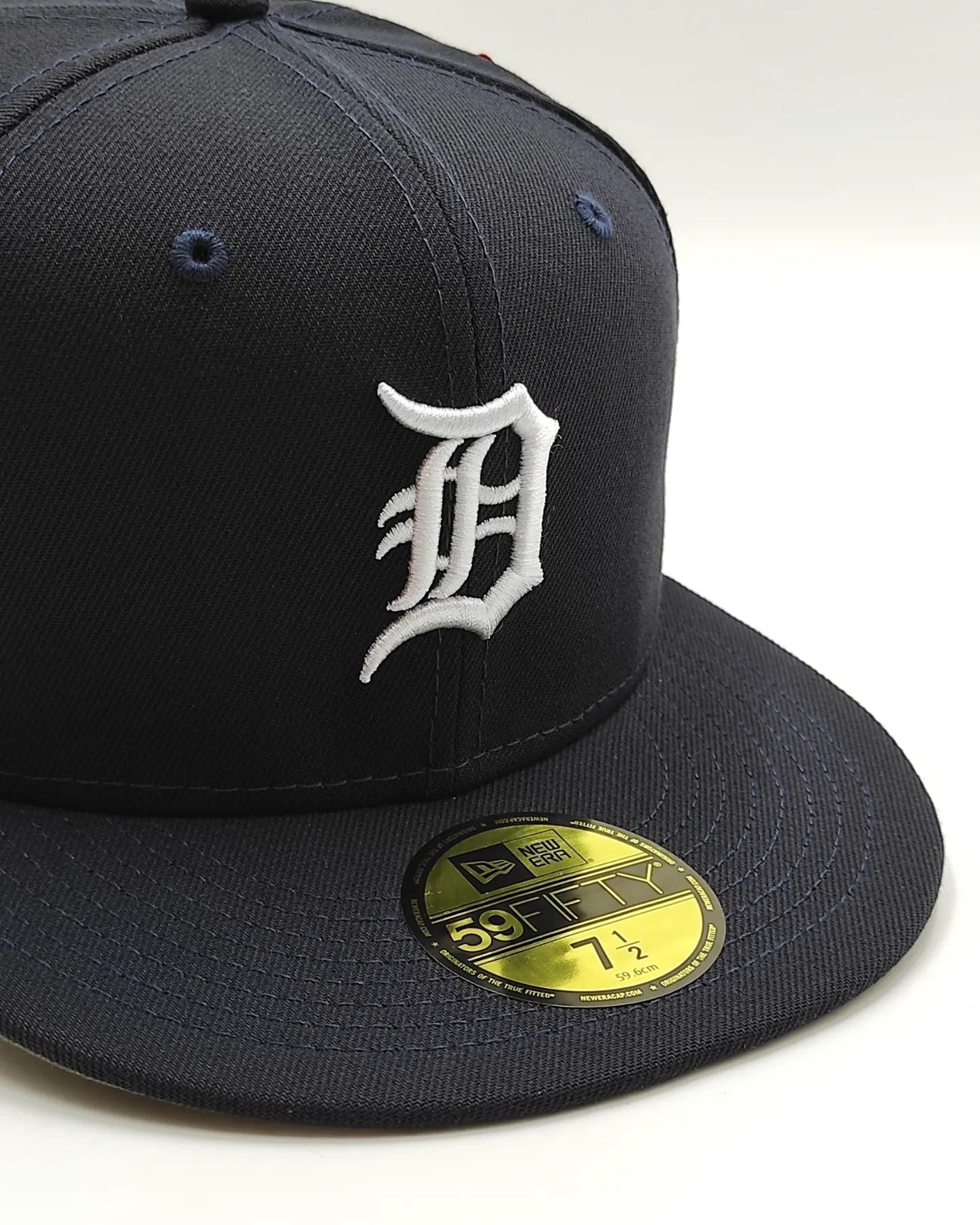 Casquette New Era 59Fifty Detroit Tigers - Emblème Métal Bleu Marine - Taille 7 1/8 - Occasion