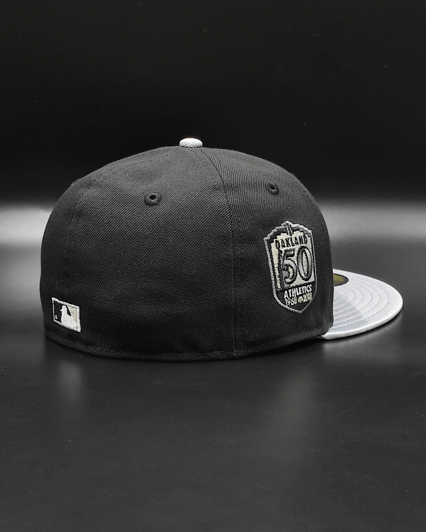 New Era 59Fifty Oakland Athletics 50th Anniversary Patch Alternate Hat - Black, Metallic Silver