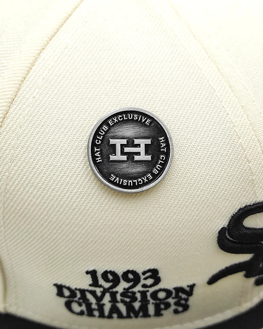 Pin metalico Hat Club