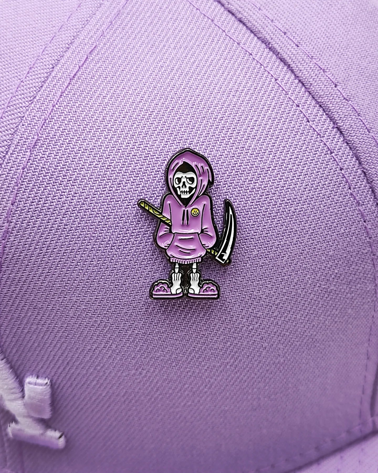 Pin matelico Death purple