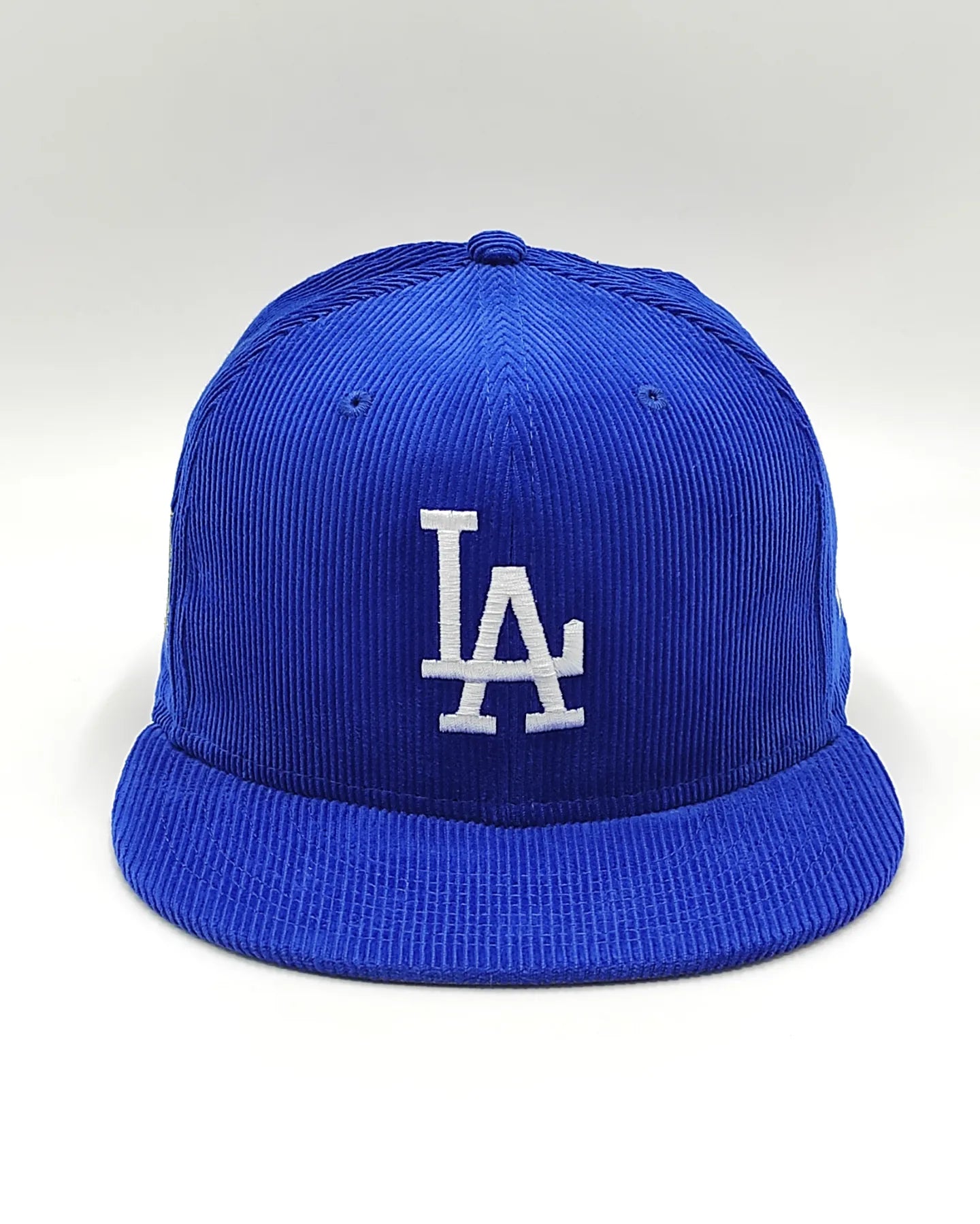 Los Angeles Dodgers OLD SCHOOL CORDUROY SIDE-PATCH Black Fitted Hat by New Era