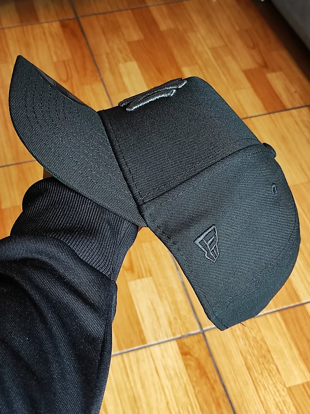 New Era New York Yankees World Series 1999 Liquid Titanium Edition 9Forty A Frame Snapback Hat