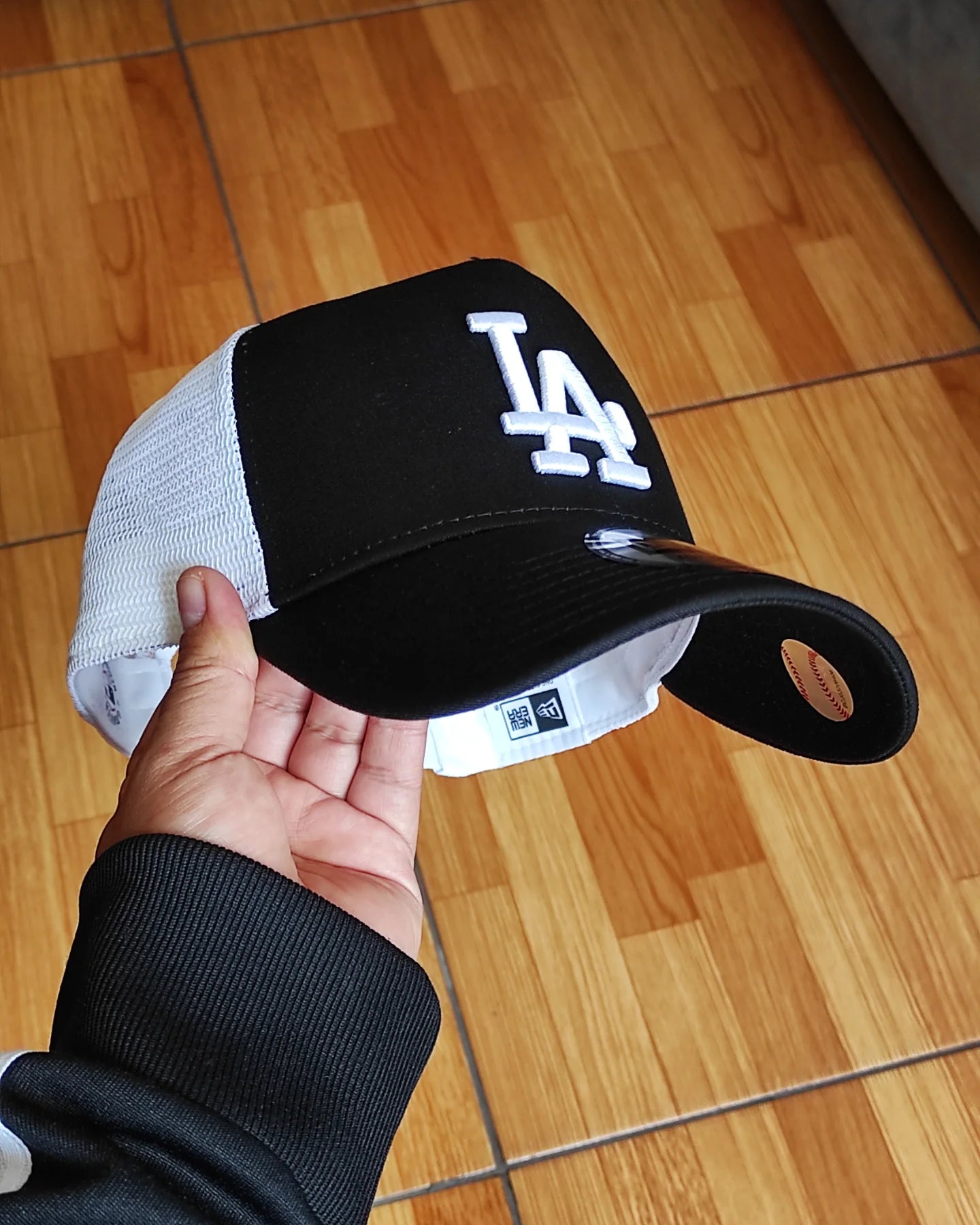 New Era Los Angeles Dodgers black white Trucker a-frame