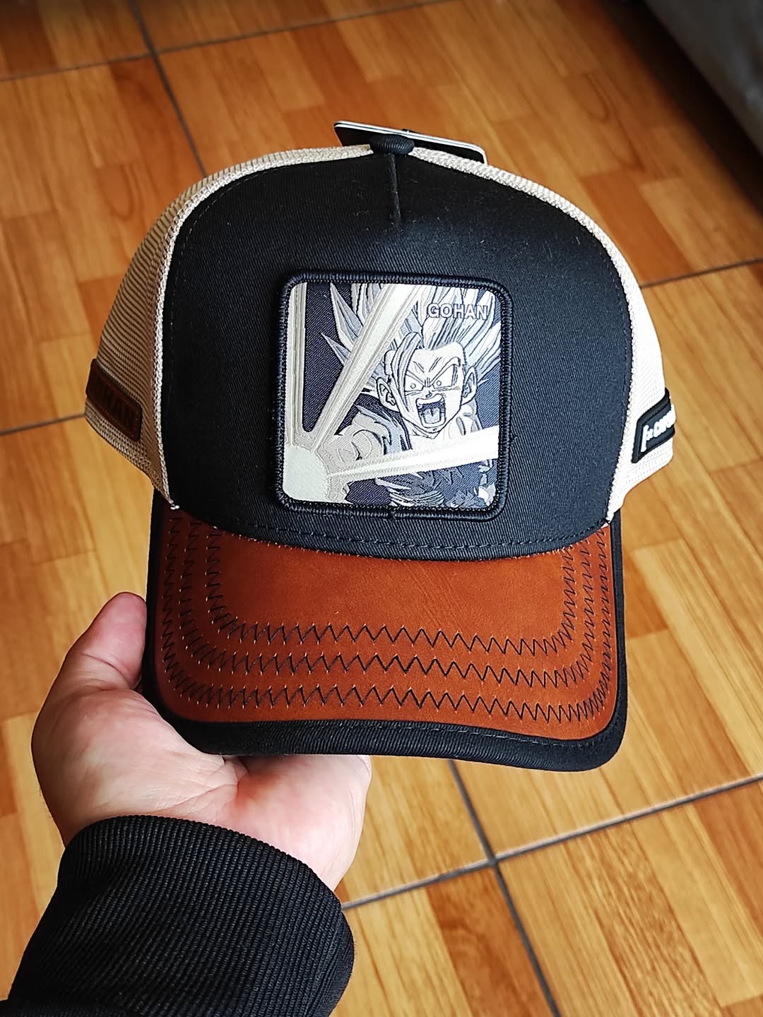 Gorra Capslab dragón ball Gohan super saya trucker cap