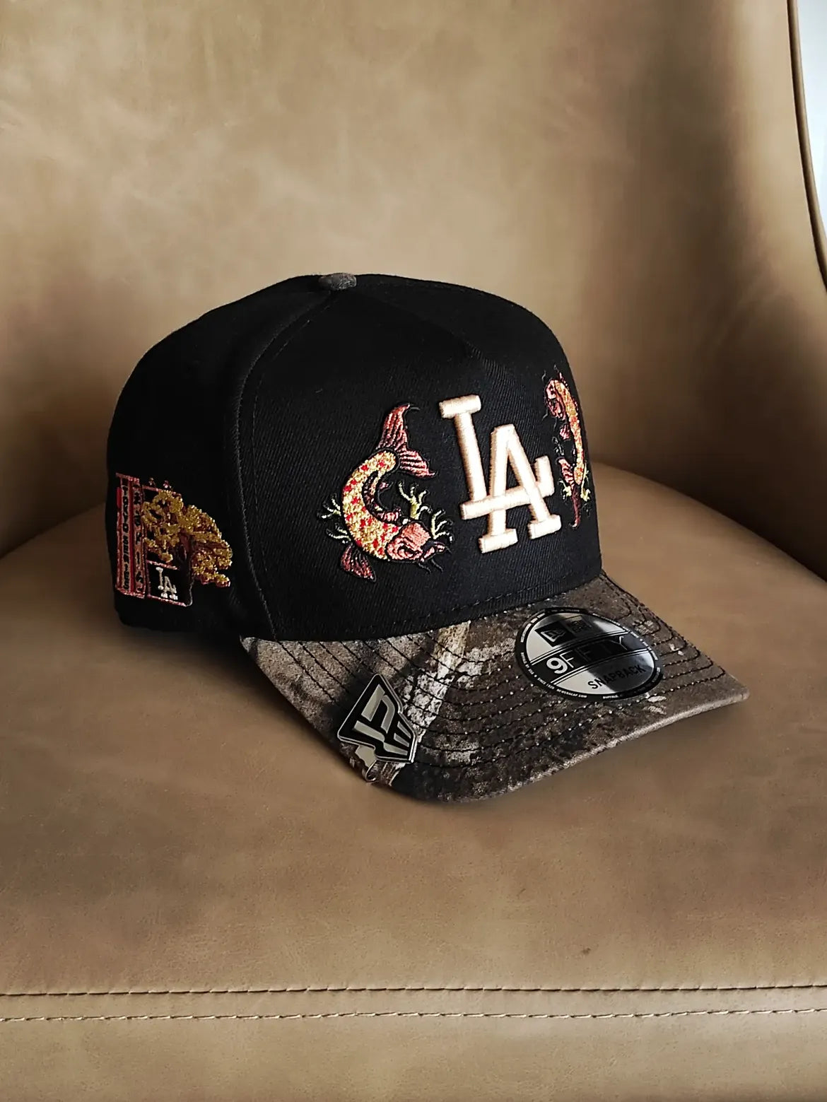 New Era Los Angeles Dodgers Tokyo Series Koi Black Two Tone Edition 9Fifty A Frame Snapback Hat