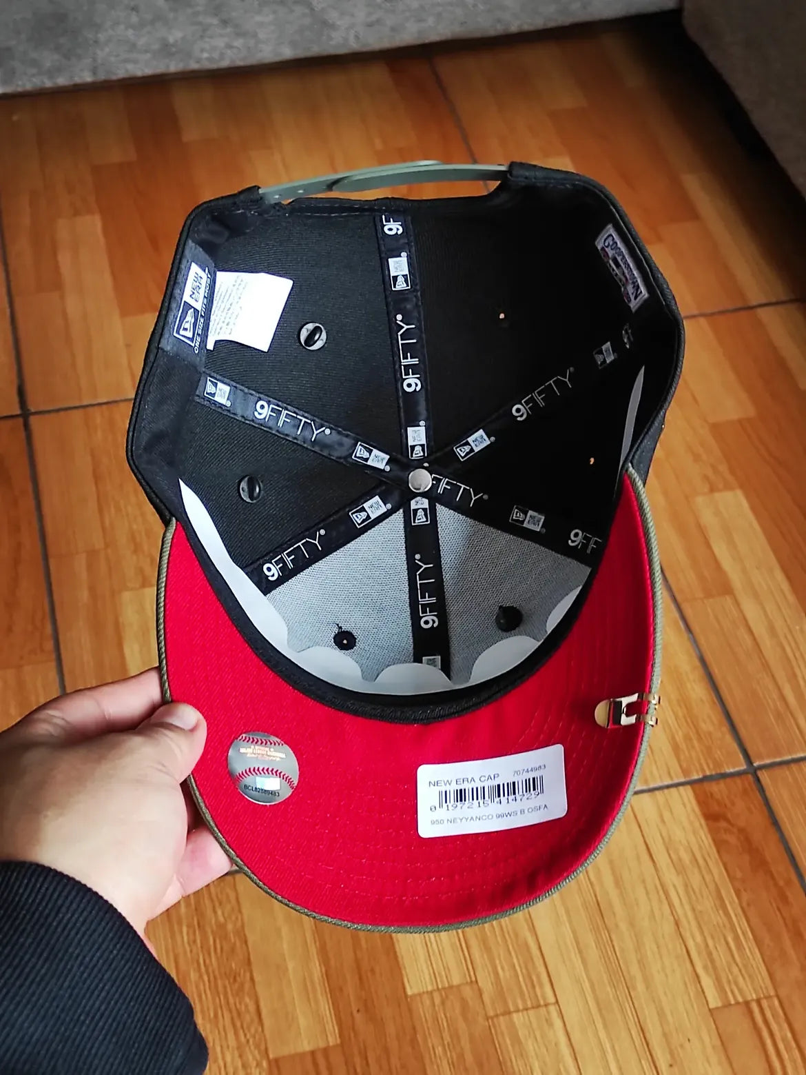 New era 9fifty mlb new york yankees world series 1999 two tone / scarlet uv snapback cap