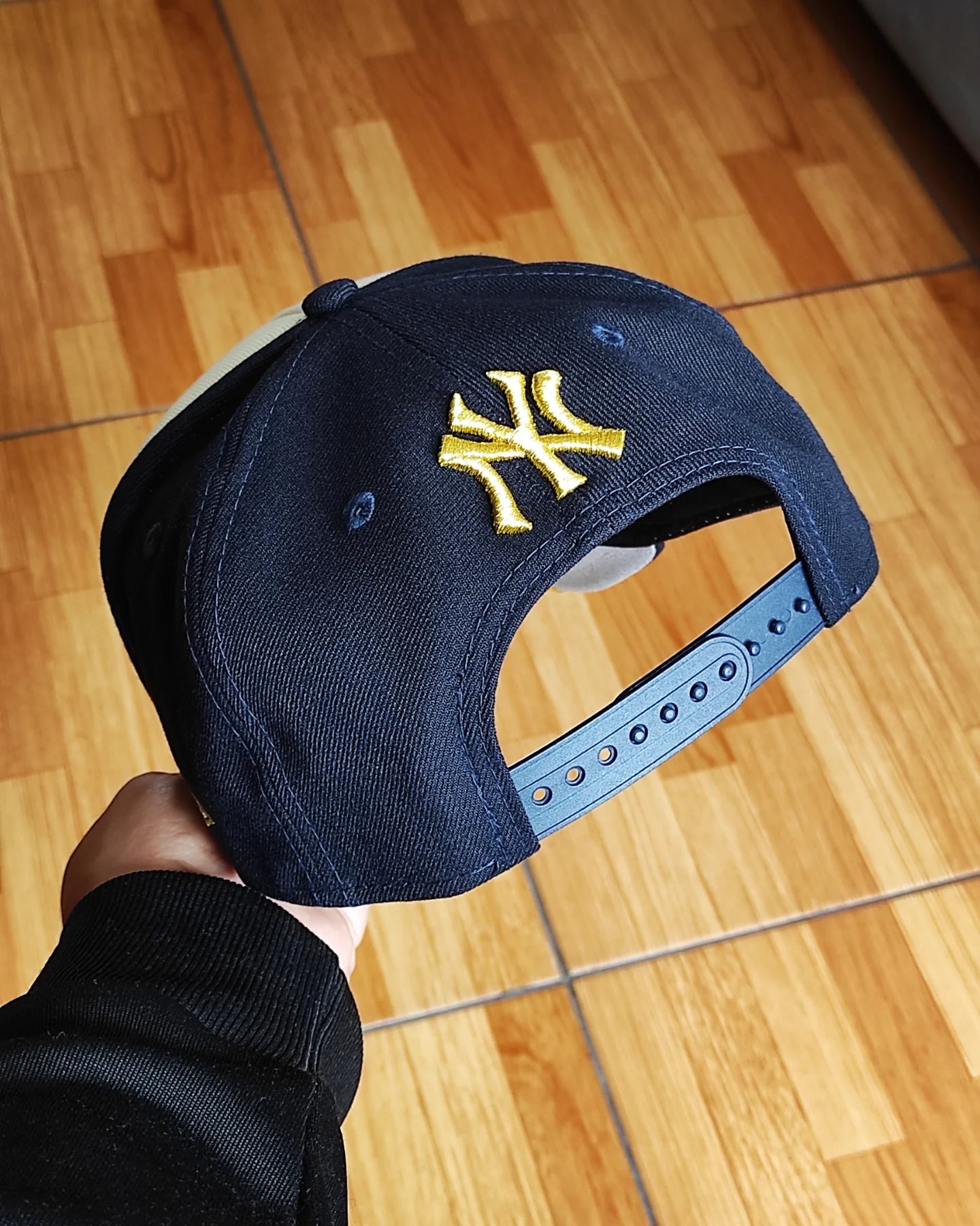 New Era New York Yankees World Series 1999 Gold Navy Two Tone A Frame 9Forty Snapback Hat