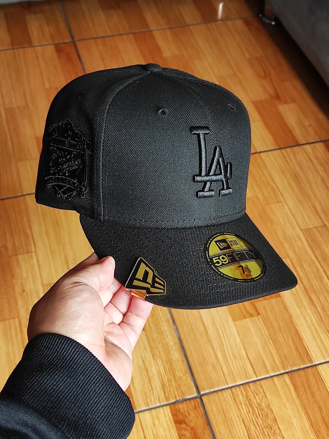 New Era Los Angeles Dodgers 40th Anniversary Black Out Red Edition 59Fifty Fitted Hat
