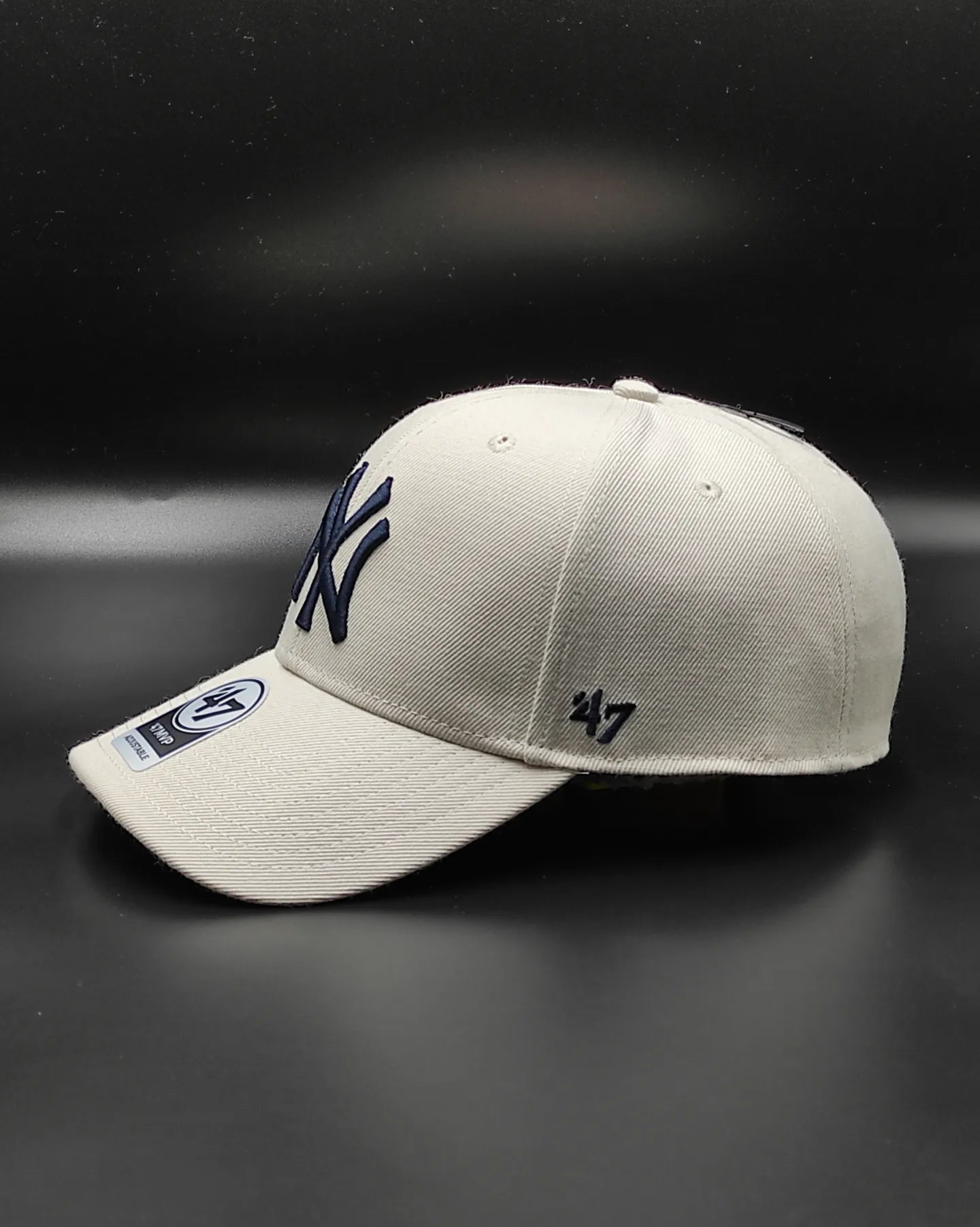 47brand New York Yankees beige MVP Snapback