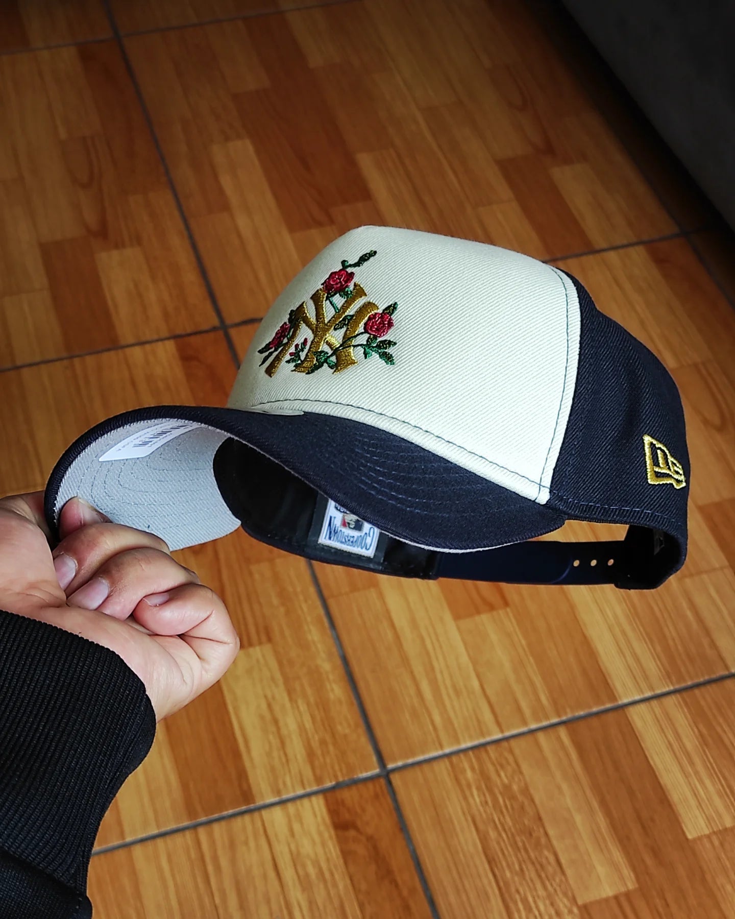 New Era New York Yankees World Series 1999 Gold Navy Two Tone A Frame 9Forty Snapback Hat