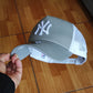 New Era Los New York Yankees plomo white Trucker a-frame