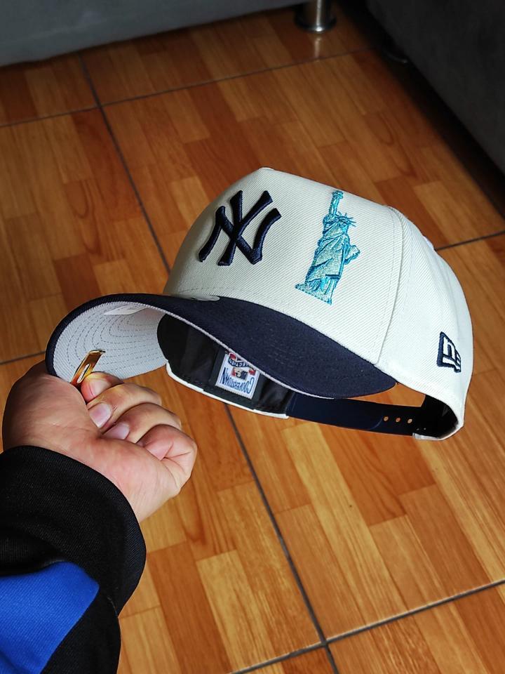 New Era New York Yankees 50th ANNIVERSARY chrome navy 9FORTY A-Frame Frame Snapback