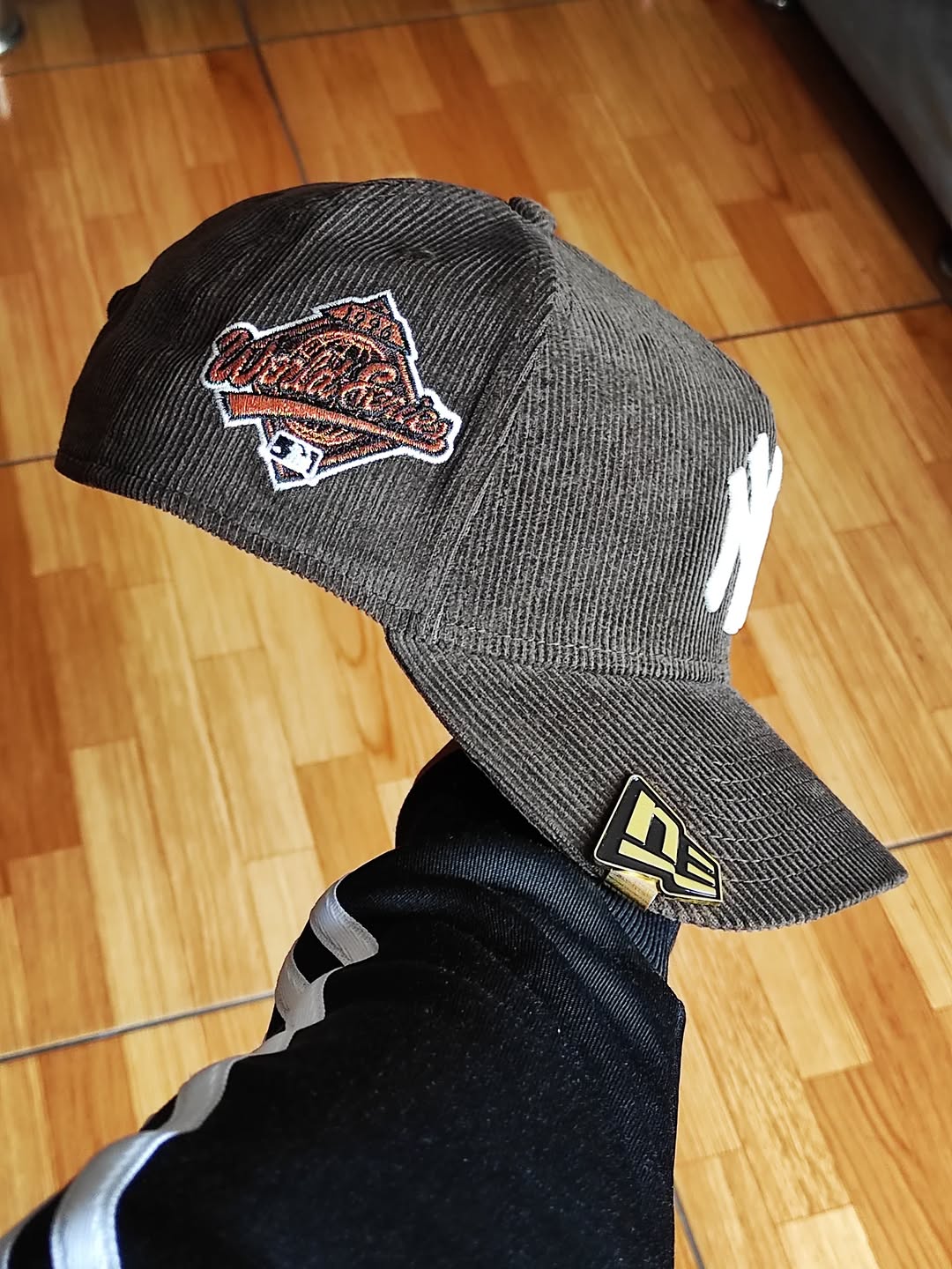 New era New York Yankees World Series 1996 Brown cord. 9FORTY A-FRAME Snapback