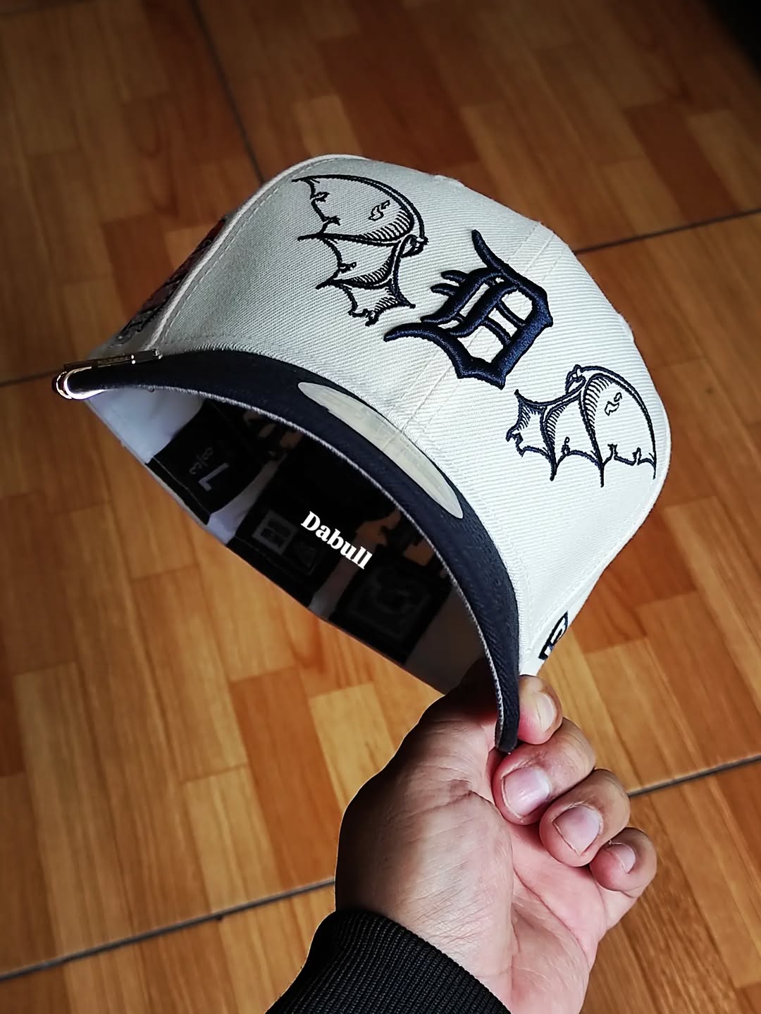 Gorra Detroit Tigers MLB Team Wings 59FIFTY Fitted Beige Claro