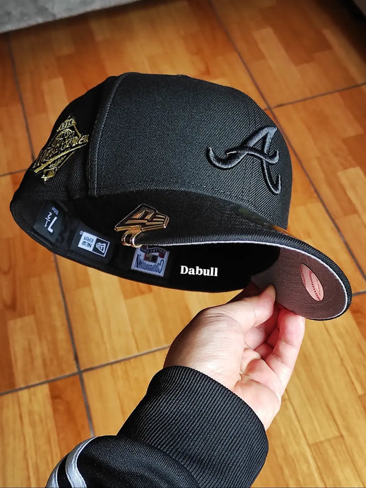 59FIFTY New Era Atlanta Braves World Series black on black gold