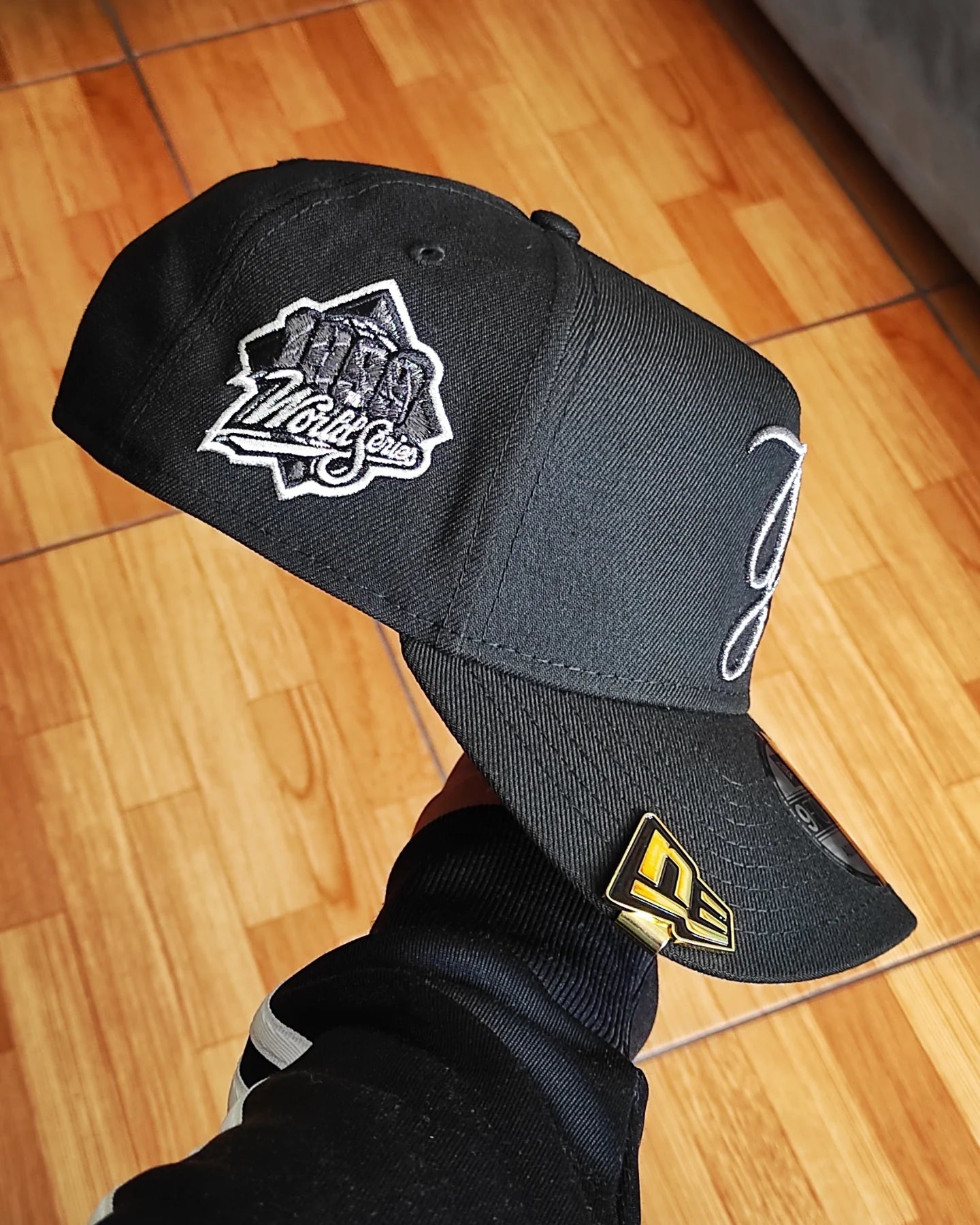 New Era New York Yankees World Series 1999 Liquid Titanium Black Edition 9Forty A Frame Snapback