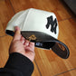 New Era New York Yankees 'visor cuero'' 9FORTY A-Frame Snapback