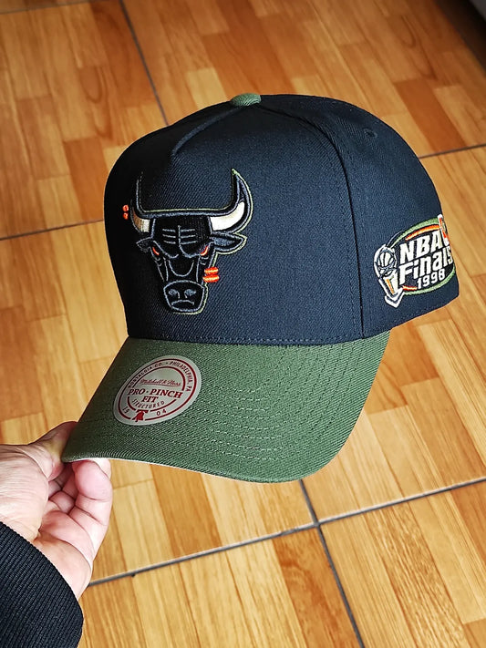Mitchell and ness Chicago bulls NBA finals1998🔥 pro fit Snapback 🏀
