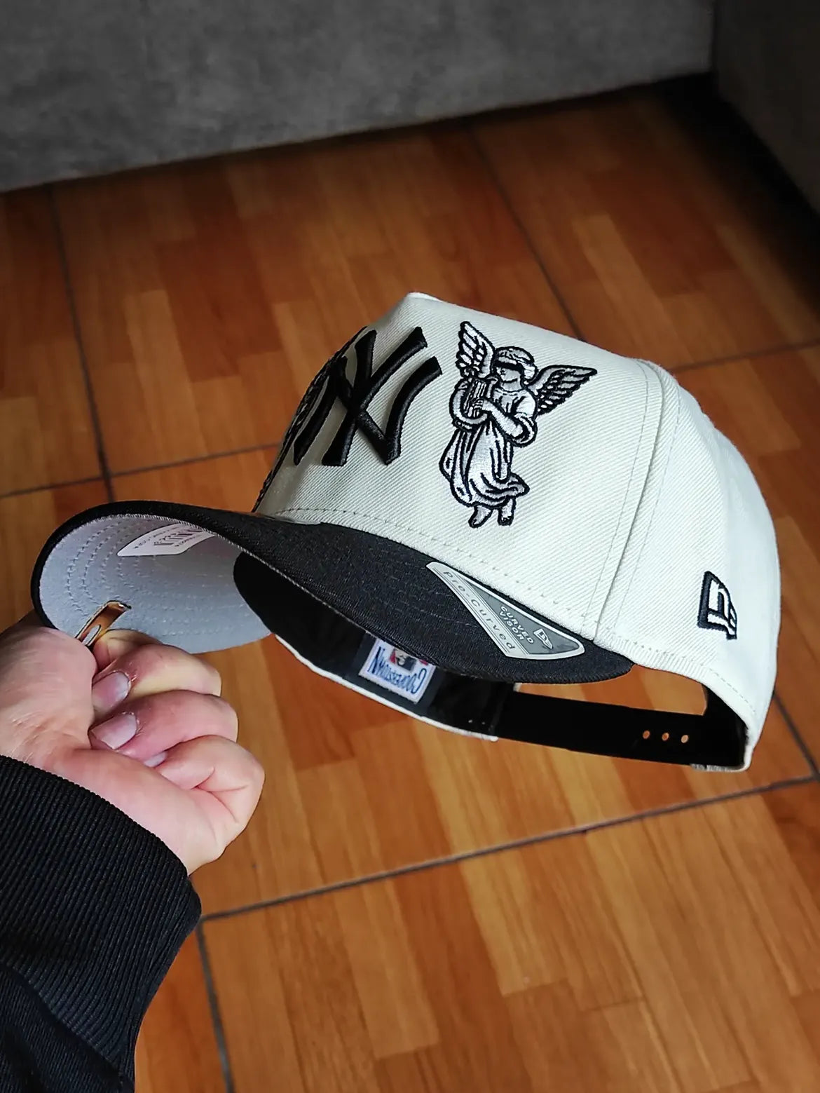 New Era New York Yankees Subway Series Angel Chrome Two Tone Edition 9Fifty A Frame Snapback Hat